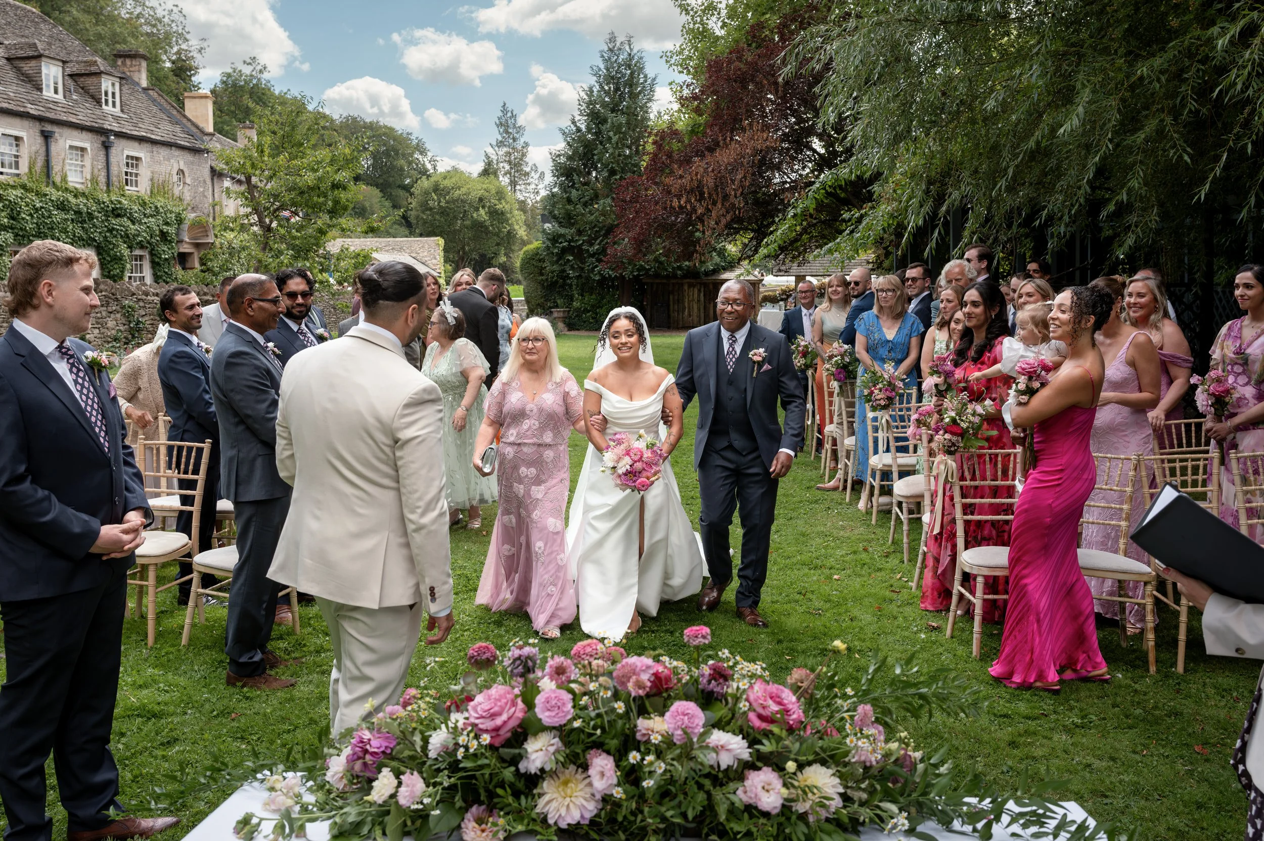 Cotswolds Wedding Photographer Swan Hotel Bibury