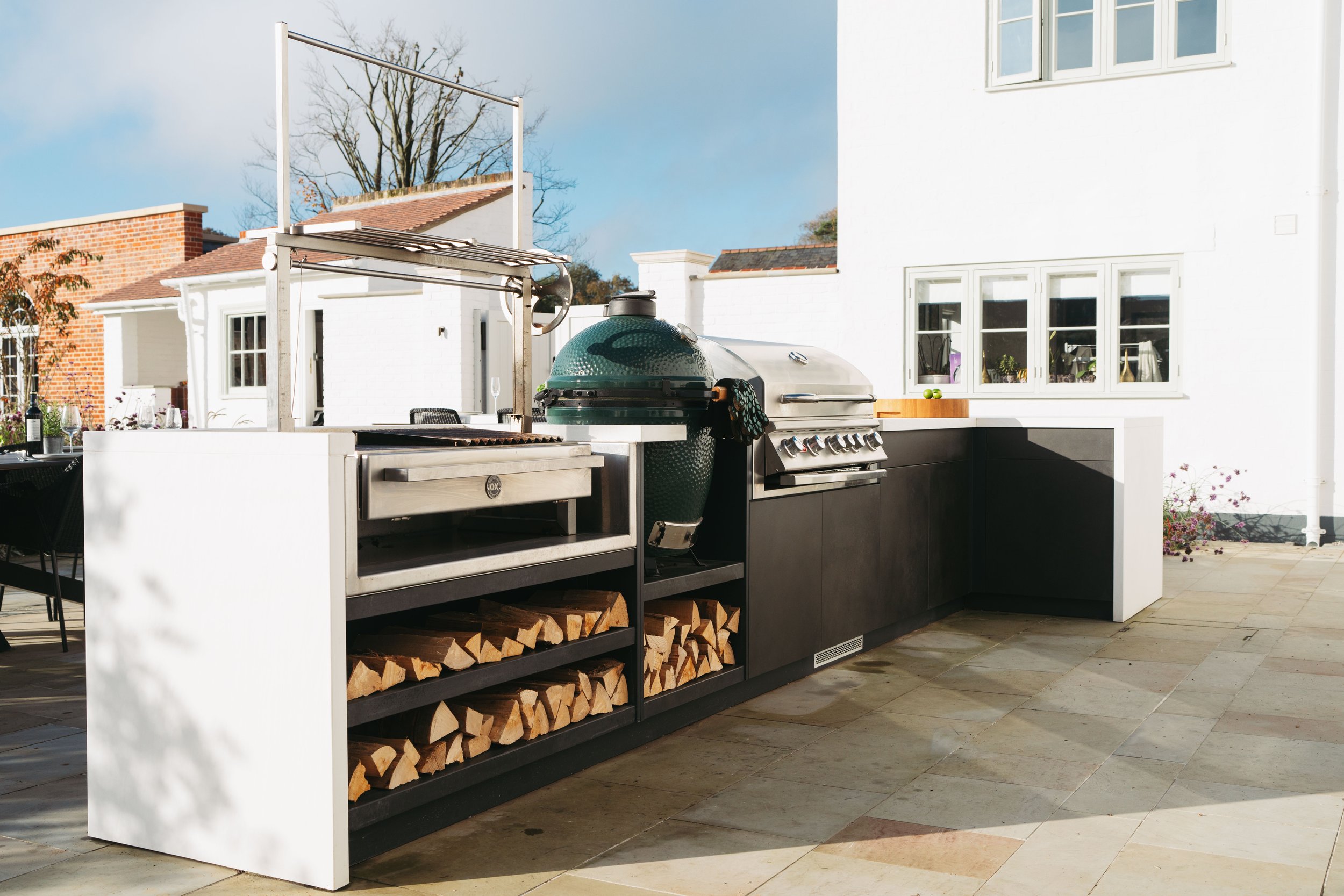 How Much Does a Luxury Outdoor Kitchen Cost in the UK?