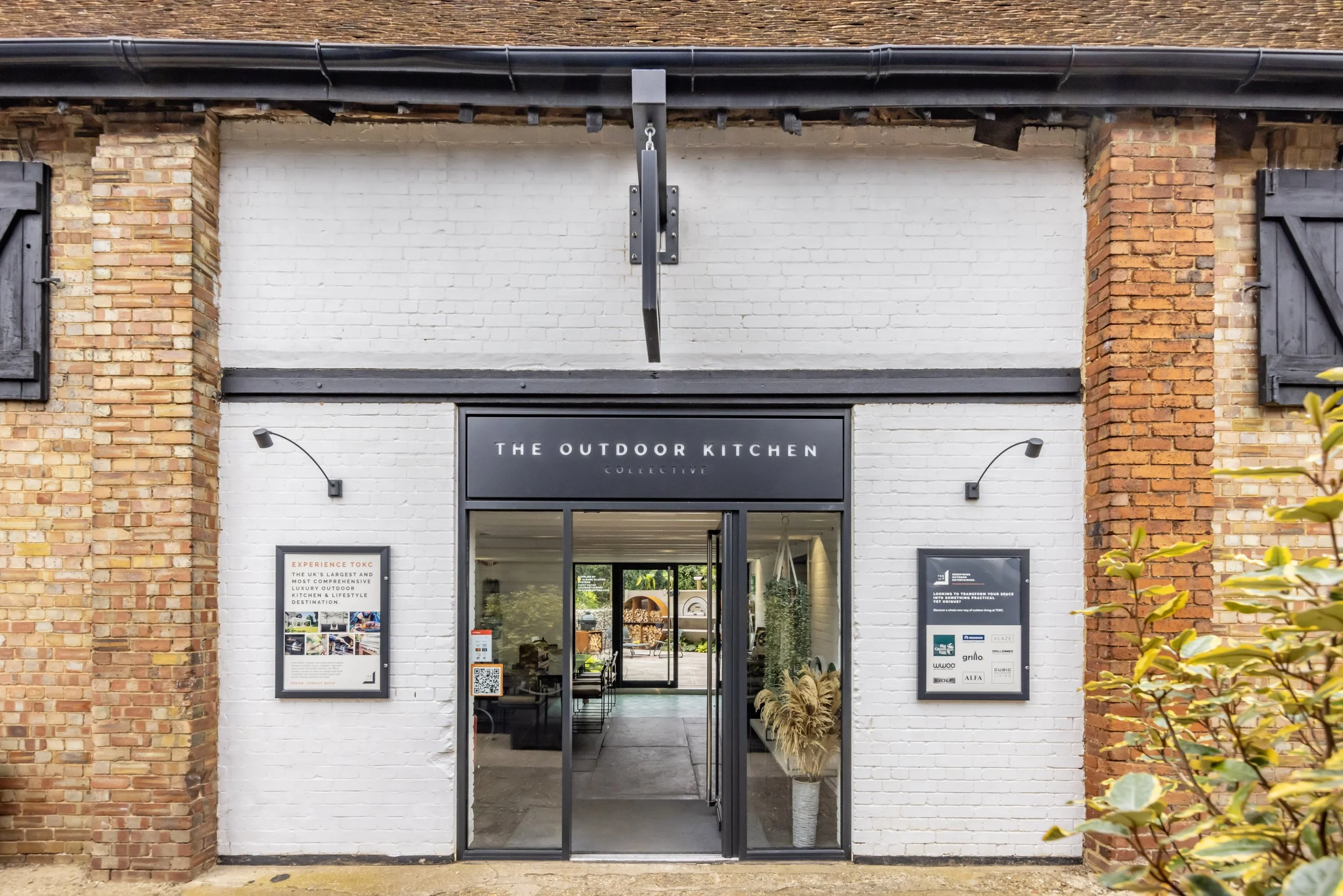 Why Every Bespoke Outdoor Kitchen Starts With a Visit to Our St Albans Showroom