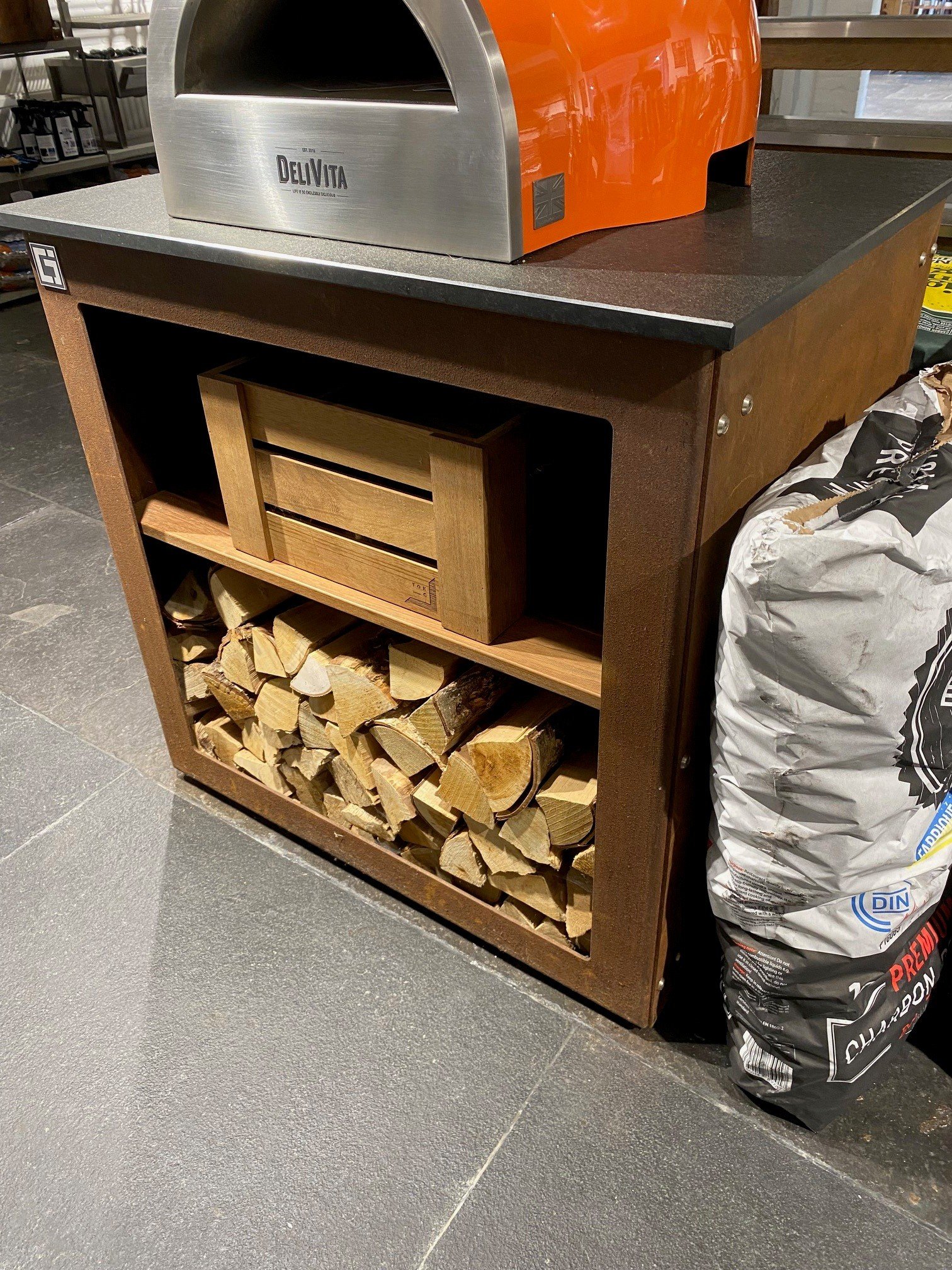 grillzimmer corten 1.jpg