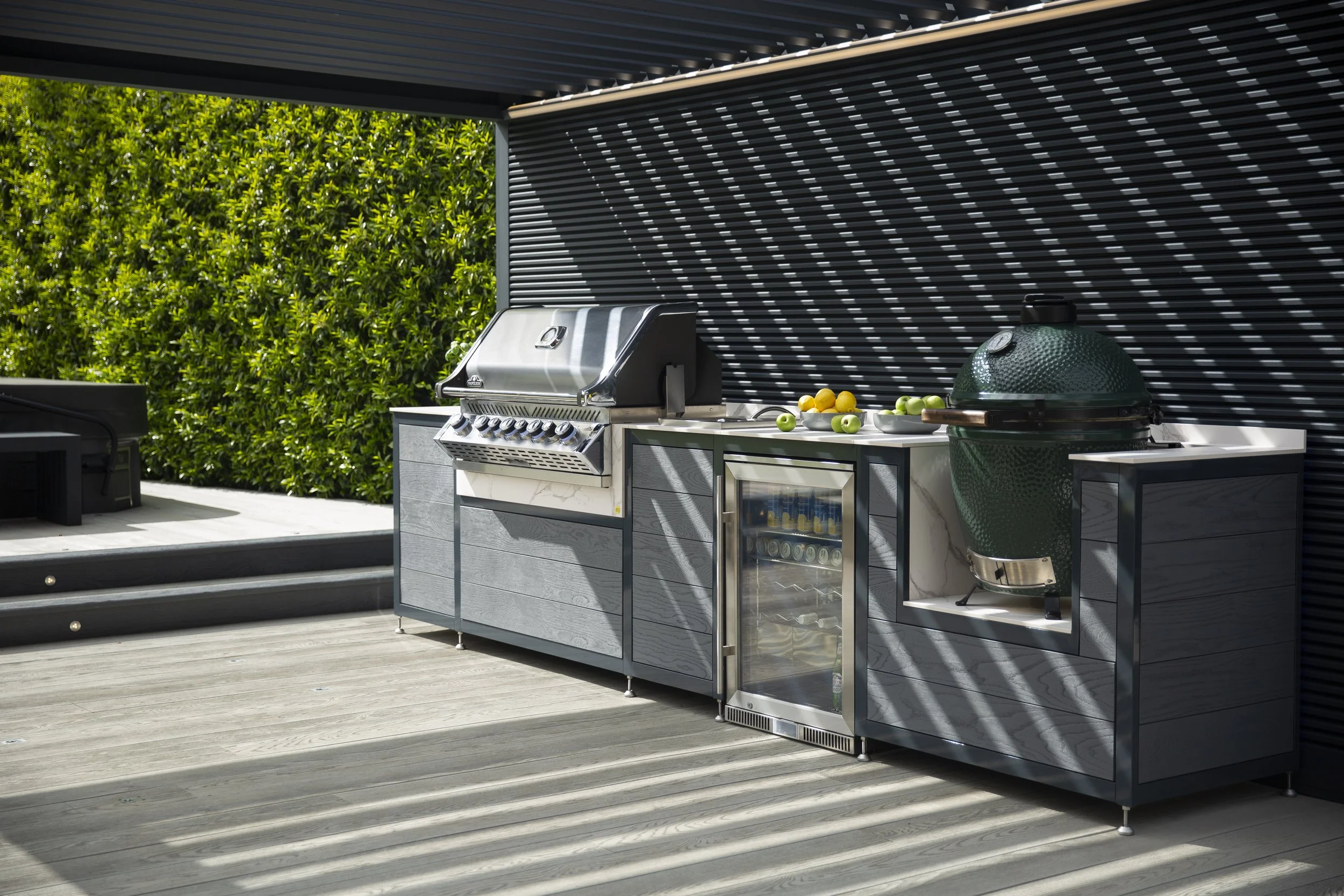 EO Outdoor Kitchen - Porcelain, Stainless Steel, Dekton