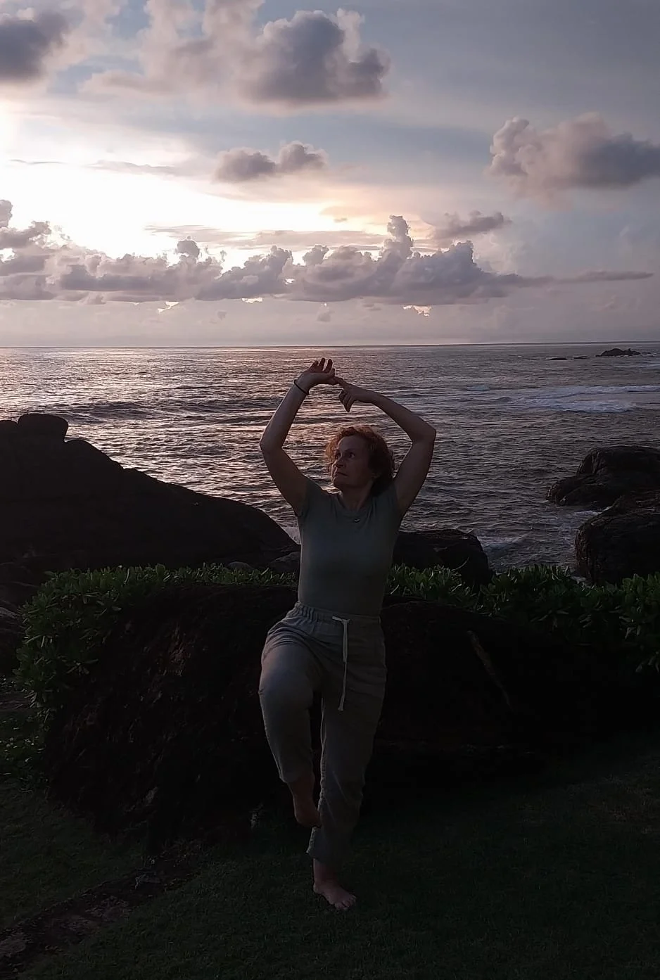Menopause, Fascia and Joint Pain: The Connective Tissue Story