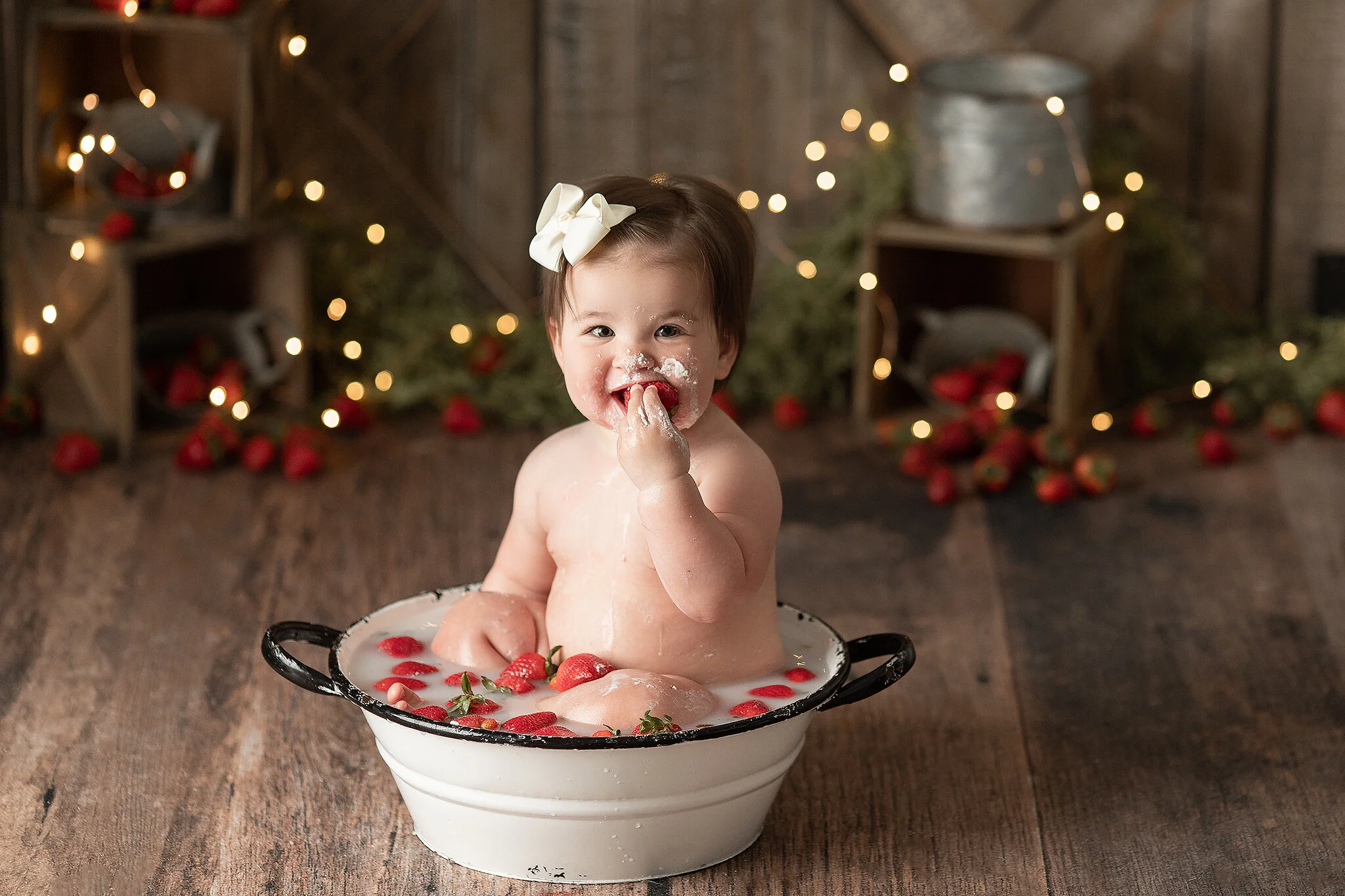Cake Smash Photography | Strawberries and Cream