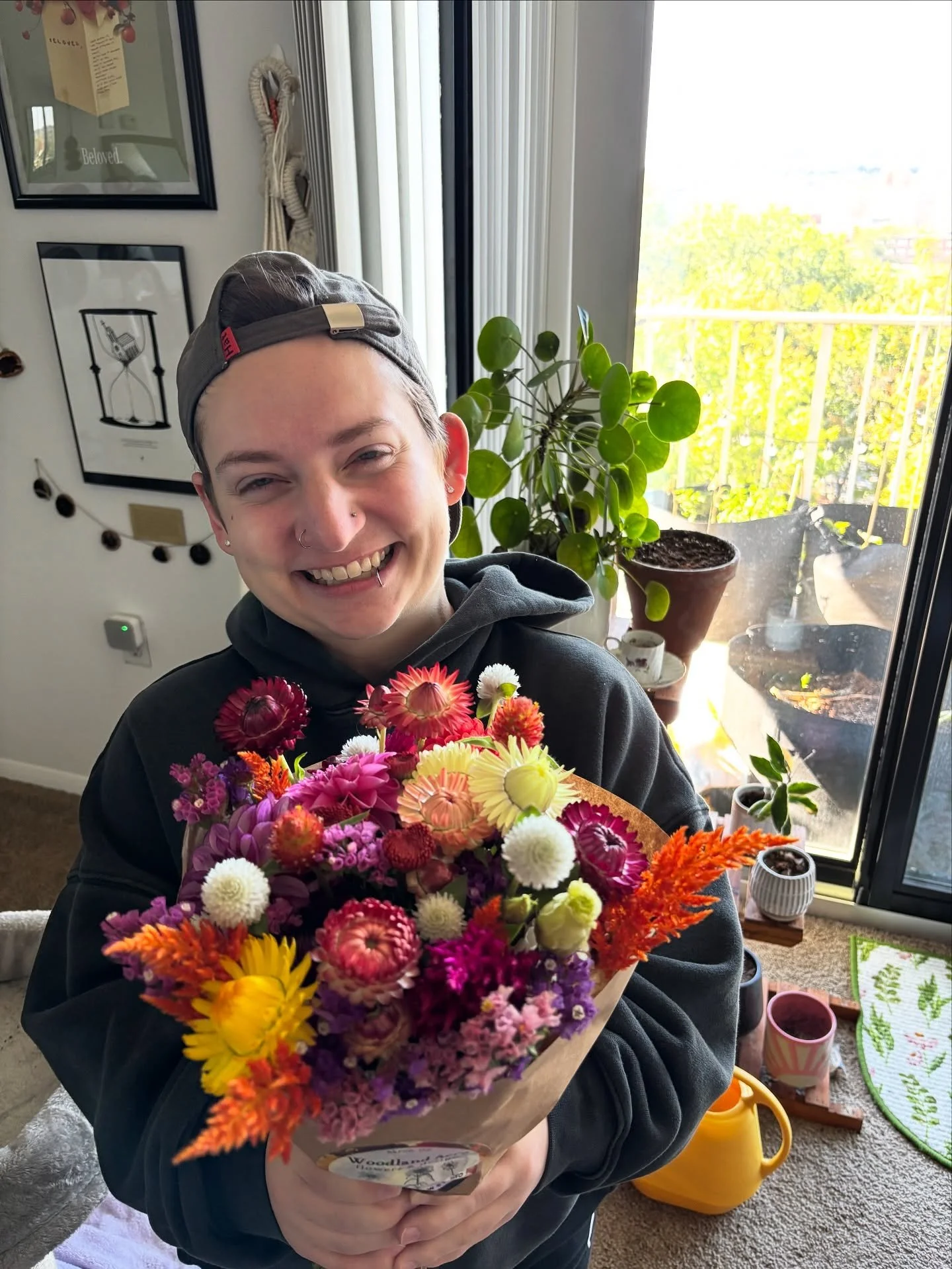 When the world feels heavy and I'm starting to lose faith in humanity, a visit with Annie always lifts my spirits - everyone needs a friend like Annie 💛 Love you @____anniek 🫶🏼