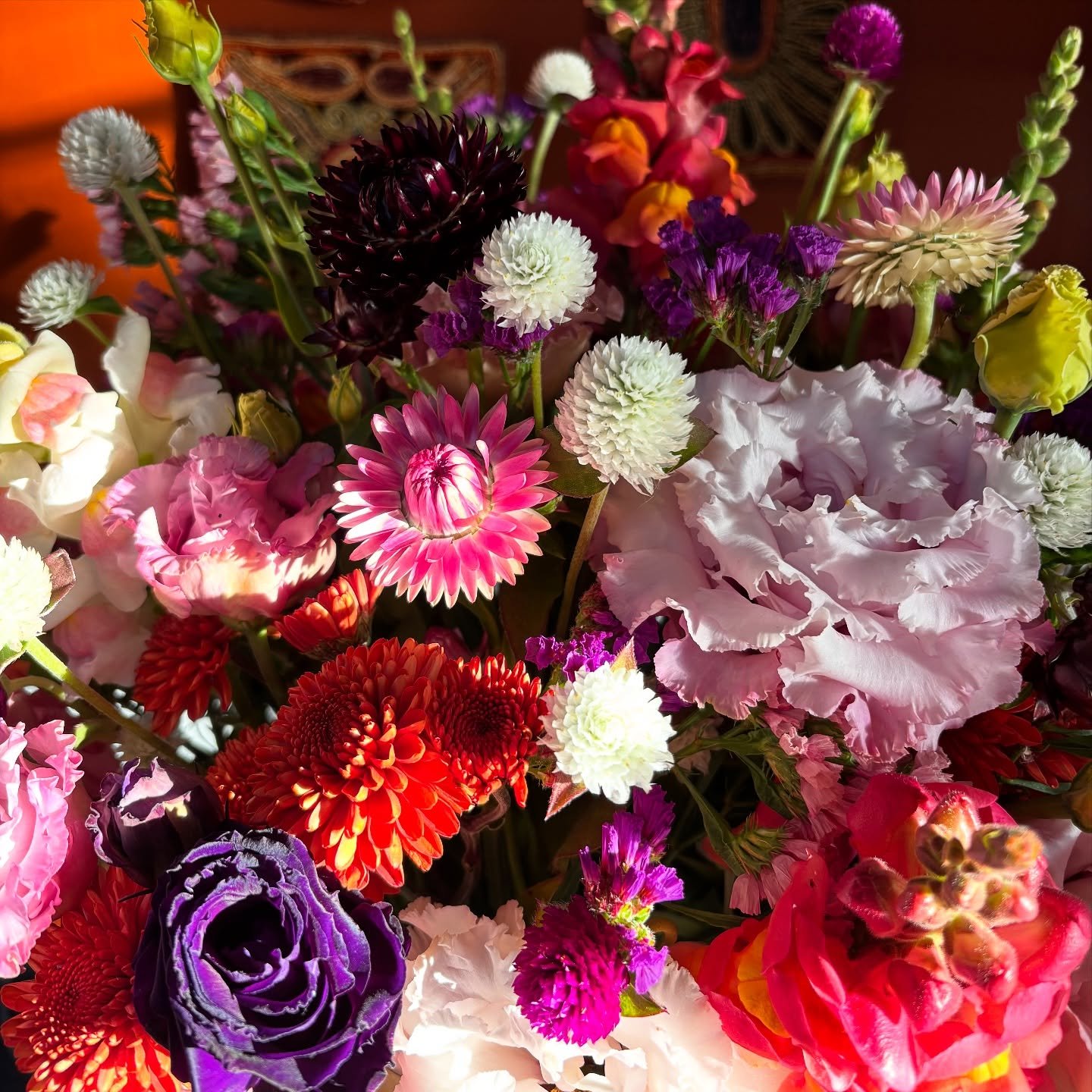 In loving memory of Patricia 💜 The last of the farm flowers are always somehow the most beautiful of the season 🌸