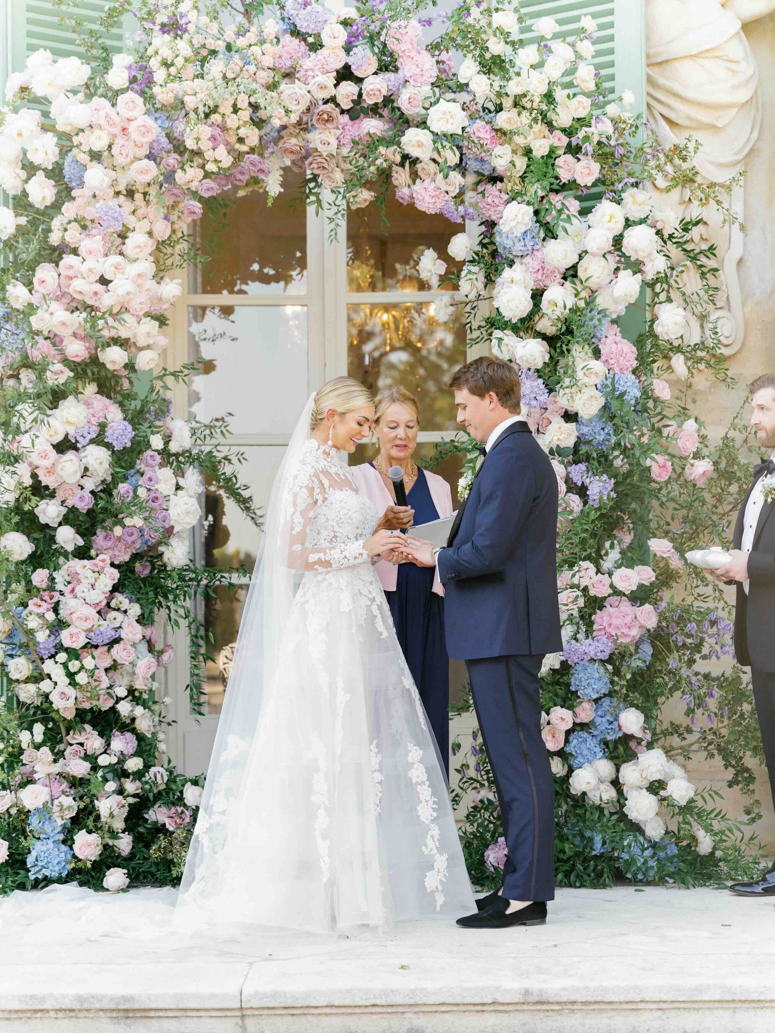 Exchanging rings.jpg
