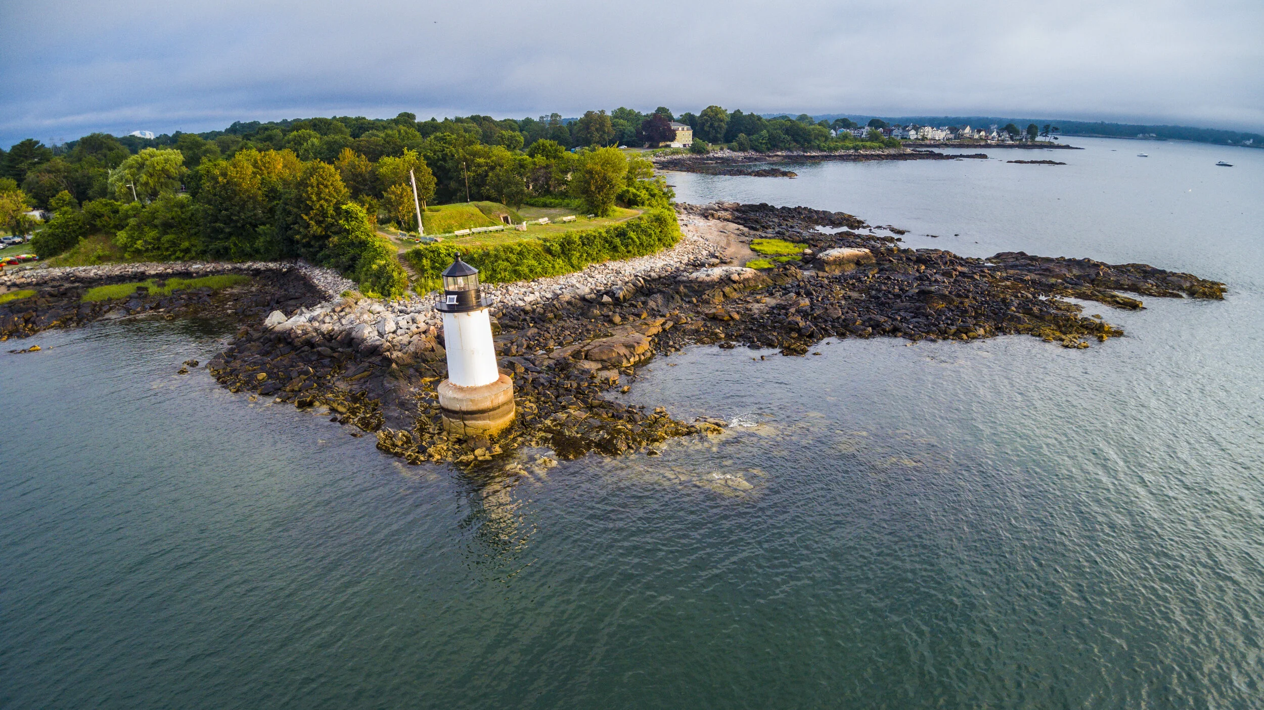 winter-island-light-fort-pickering-lighthouse_20170905-3_35582570793_o.jpg