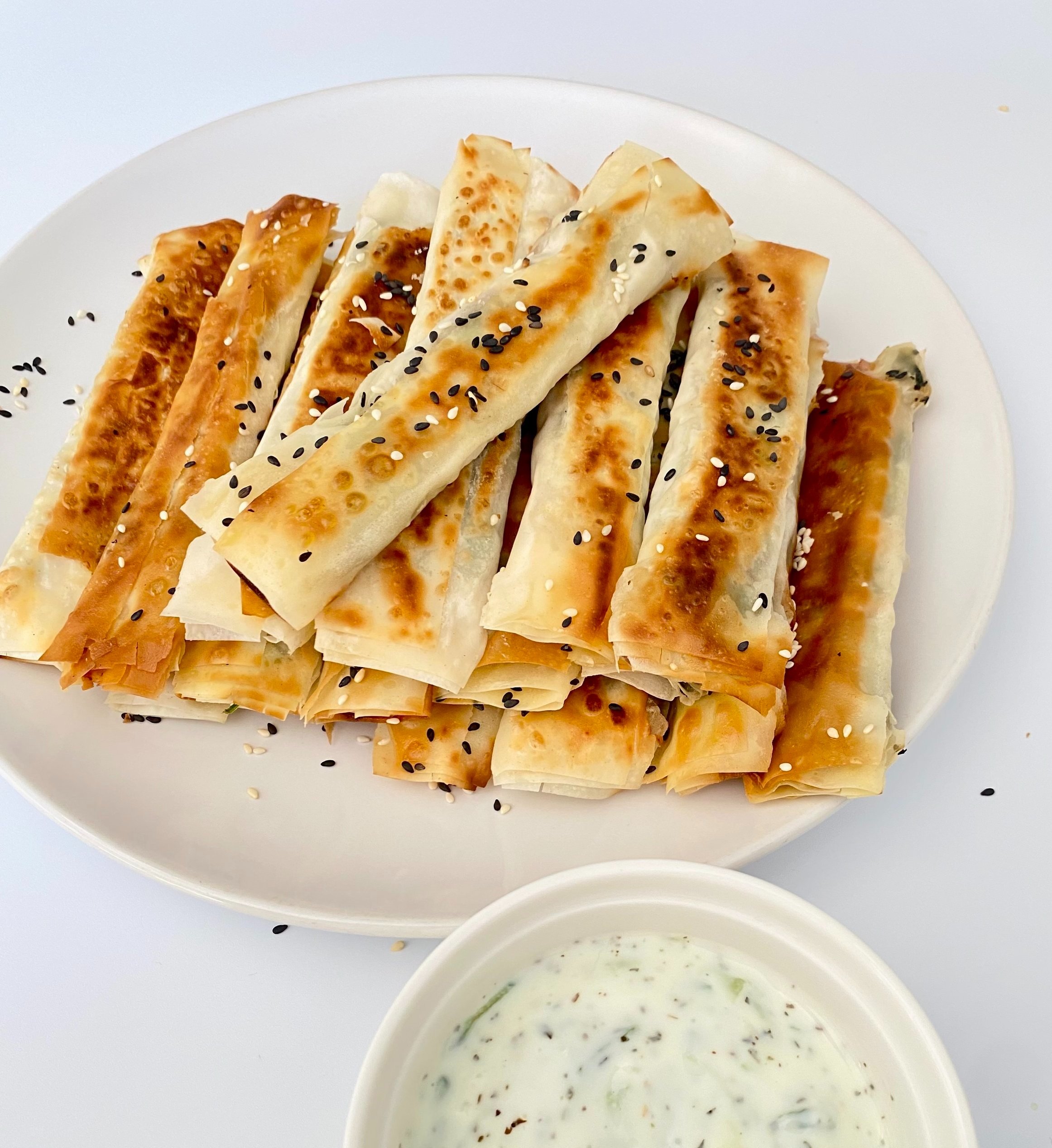 Spinach-Feta Filo Rolls — Pinch of Mania