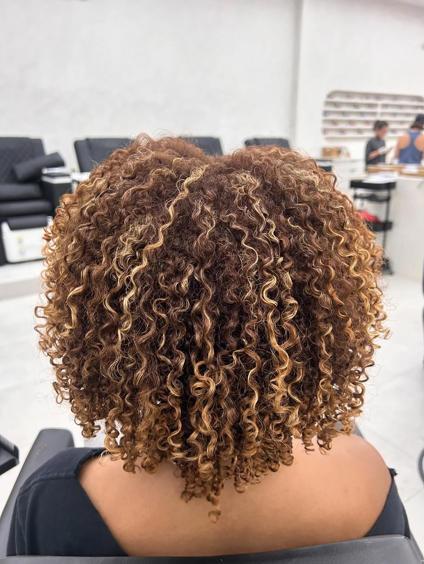 ✨Healthy. Hydrated. Happy Curls 😍✨
Your natural texture deserves consistent care &mdash; not compromise. Whether you&rsquo;re ready for a color refresh or a full curl revival with a Curly Cut, I specialize in keeping your curls + coils healthy while