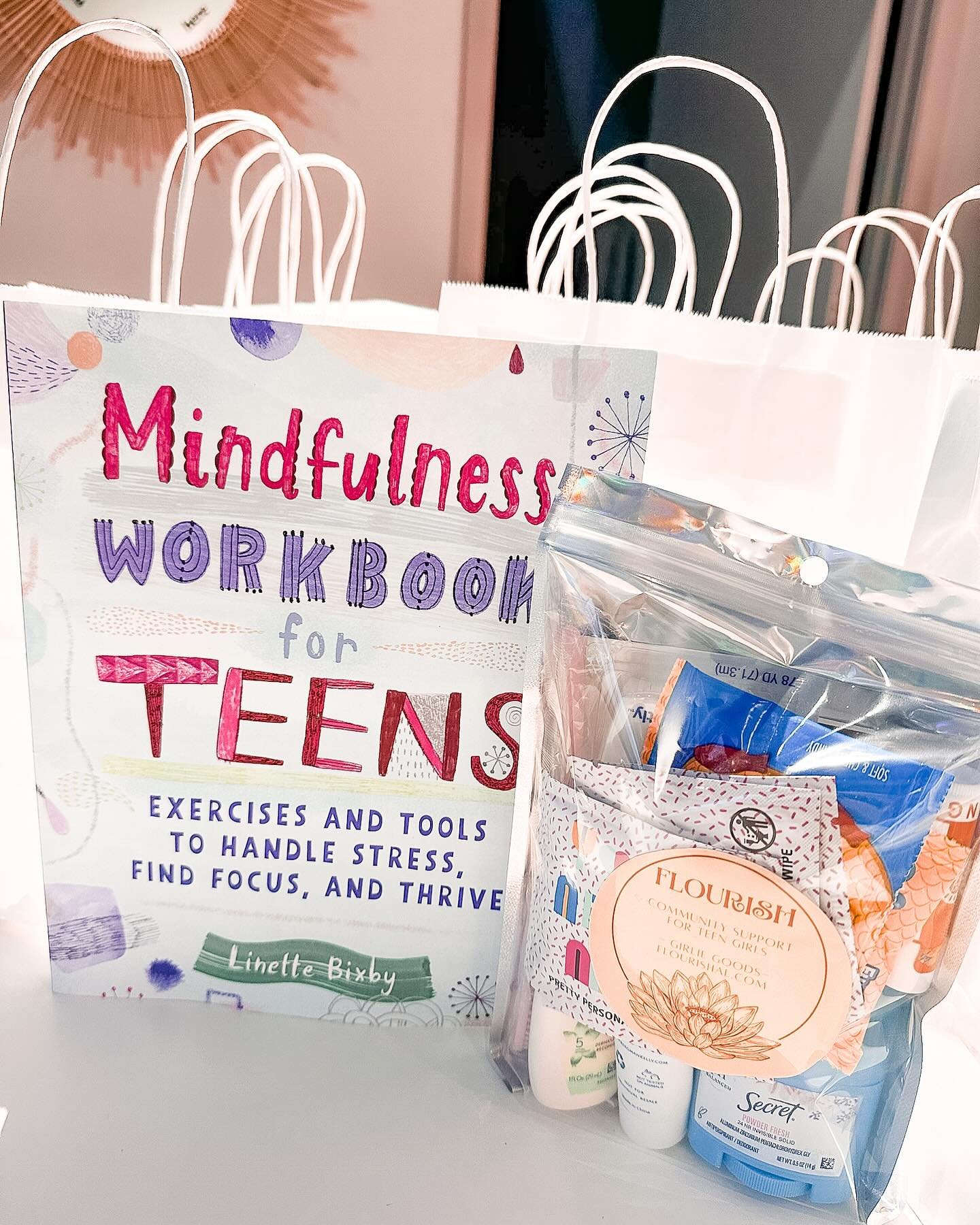 📚 Because of a local donor, 20 girls at Robertsdale High received this mental health workbook &amp; girlie goods to end out the school year. Would you like to sponsor a girl for girlie goods for a month? Click over to flourishAL.com/girliegoods to d