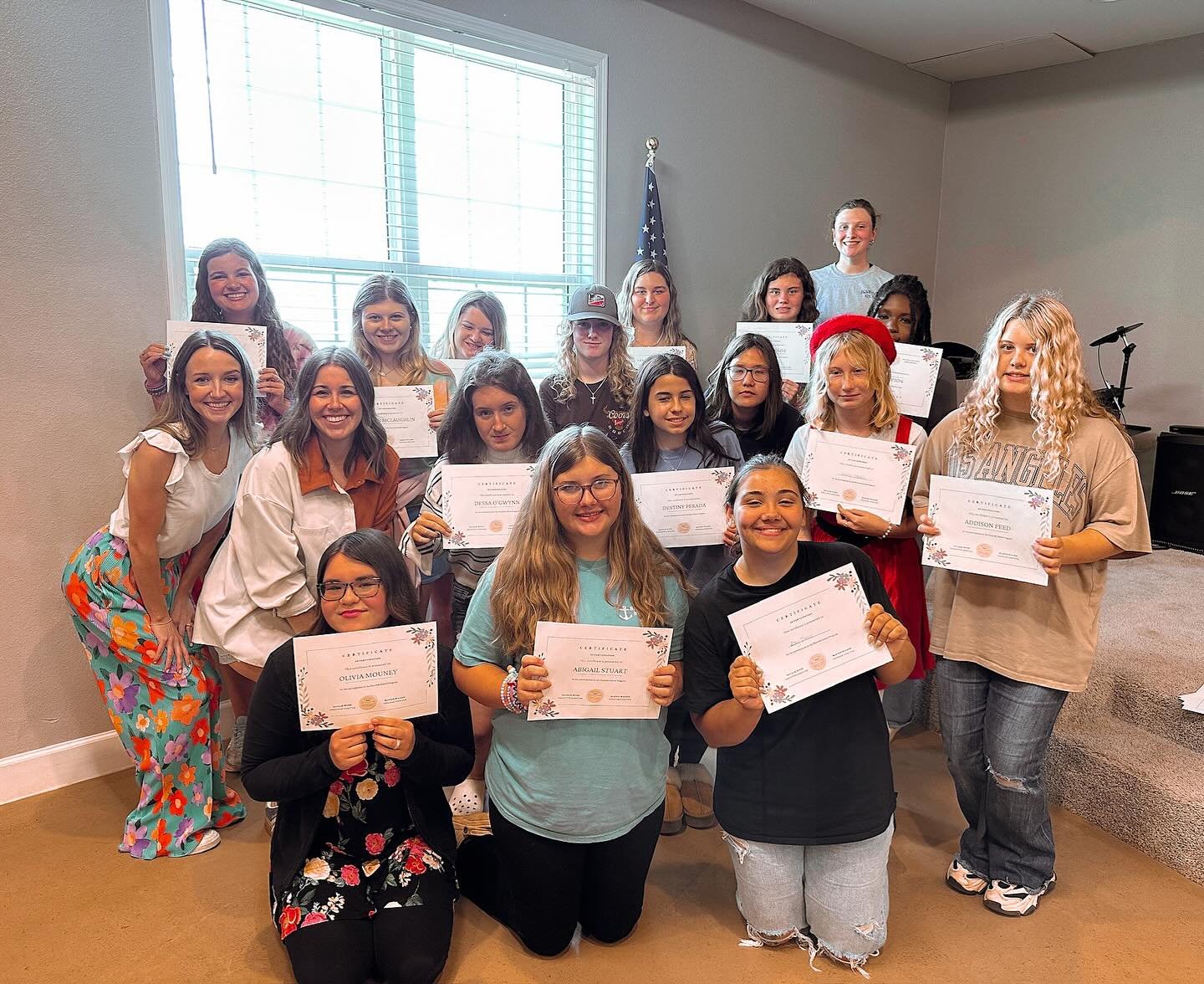 We are so proud of all these girls at the Renaissance School for their growth &amp; progress in our empower program! All of the girls received a certificate of achievement &amp; graduation gifts 🩷 thank you to everyone who sponsored a gift!