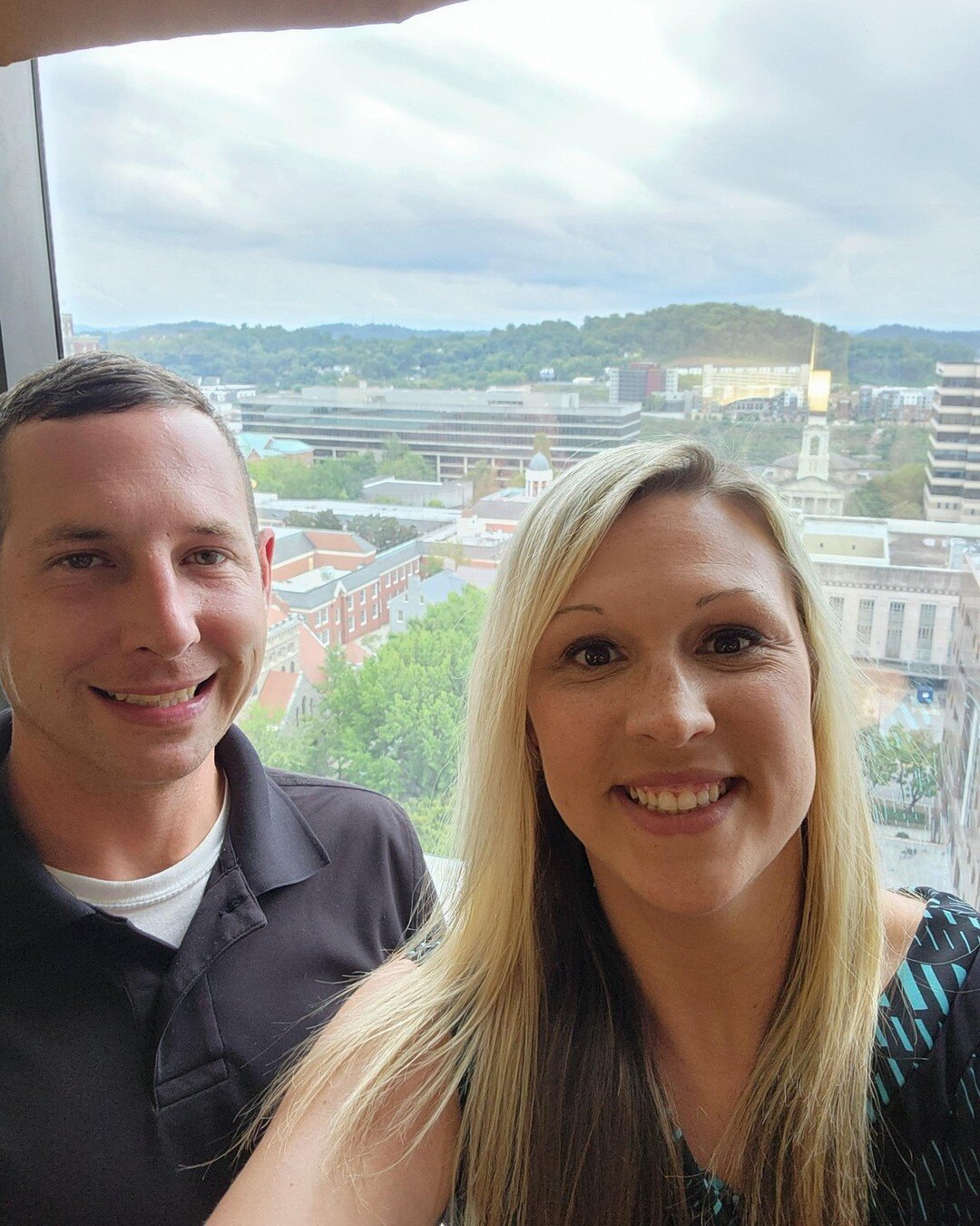 🎉🎉We have some new office lease space coming available in Knoxville, TN, so needed to go put up the sign and get a virtual tour. We decided to enjoy a night there and got to experience amazing views and a fireworks show from the room!! 🤩🎉 Excited