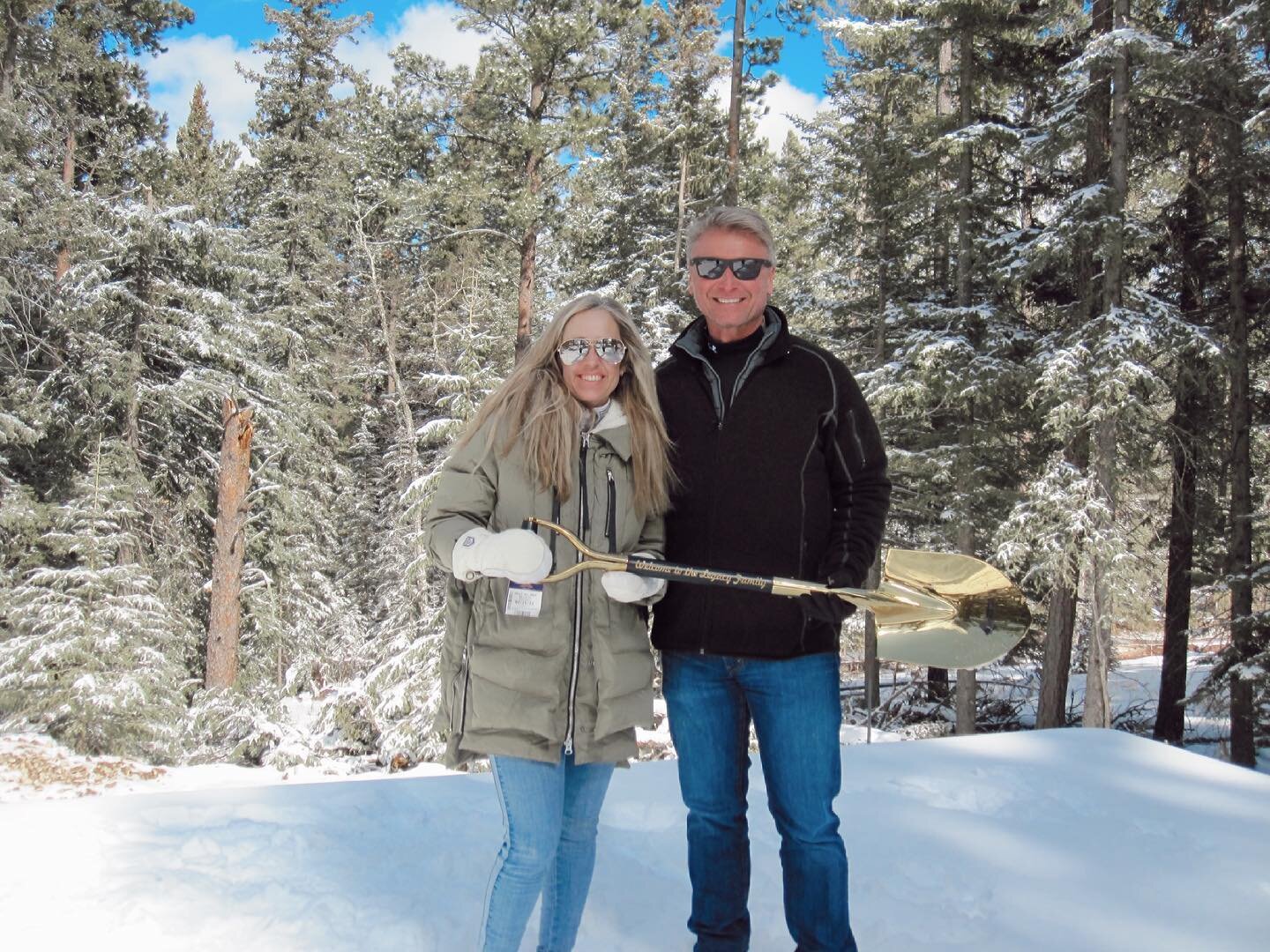 Welcome to the Legacy Family Traci &amp; Robert!☃️🌲 #legacybuiltsd #builtwithintegrity #deermountian