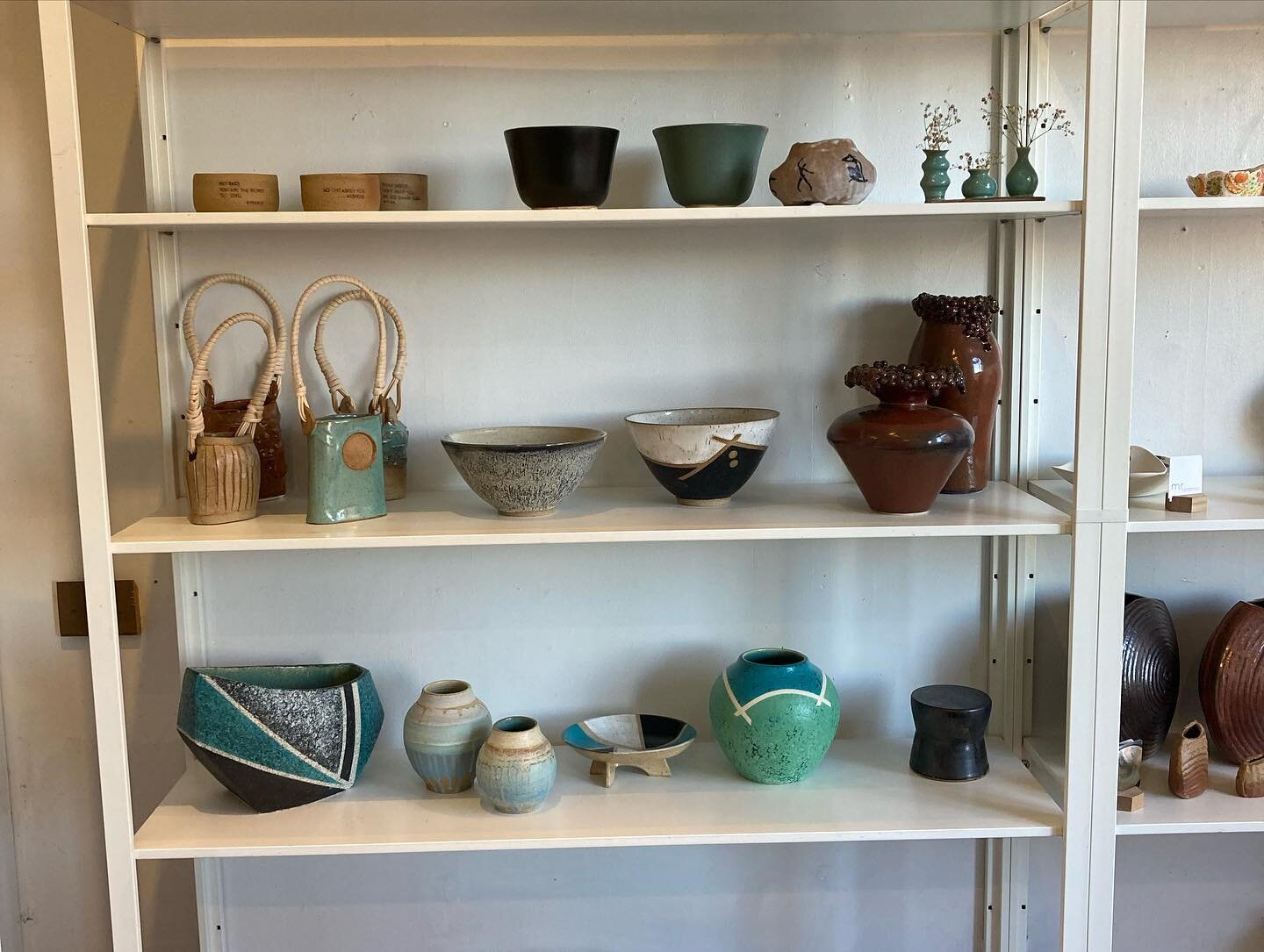 Our gallery is full of beautiful gifts made by our talented members  Weekday hours vary but weekend hours are 10 to 5 #holidayshopping #handmadegifts #brooklynpottery #shoplocal #supportceramicartists #functionalandfabulous #sculpturalceramics #claym