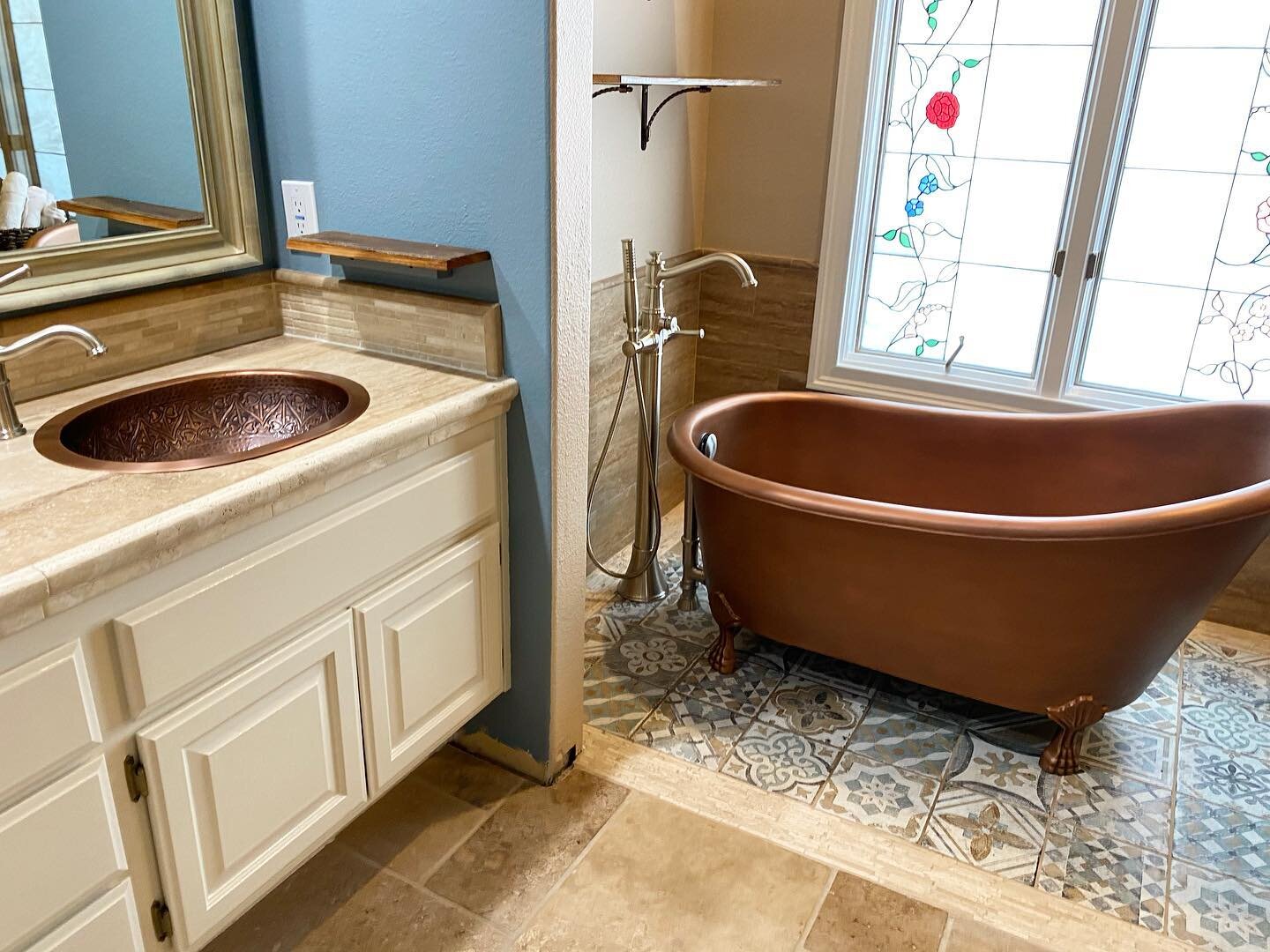 A bathroom remodel in Sand Canyon we did earlier this year for a returning client. The freestanding copper tub was a beautiful centerpiece. #h2oconstruction  #remodel #bathroom #santaclarita #construction #residential