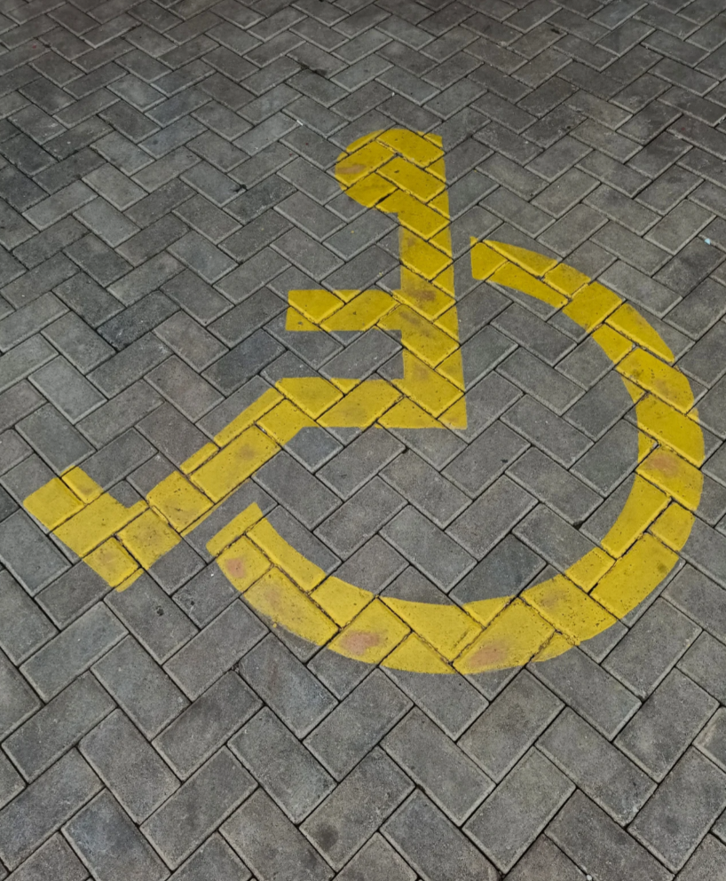 Kako nas družinske zgodbe tiho vodijo