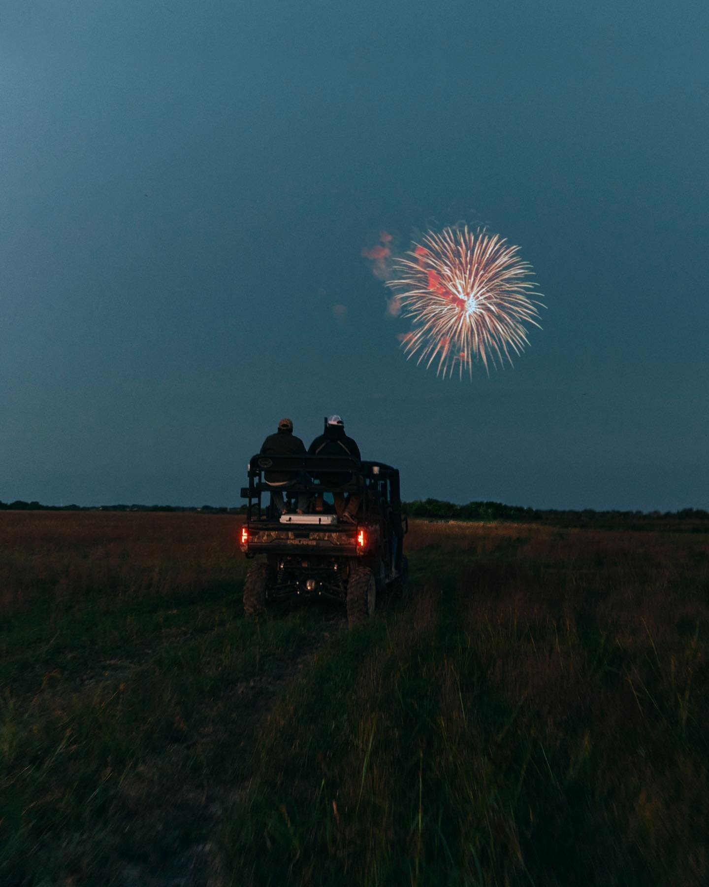 HAPPY 4TH Y&rsquo;ALL! 🇺🇸
Hope everyone had fun and safe holiday.

📸 @baileyhartcreative 
#ranchwateroutdoors #ranchwaterrentals
