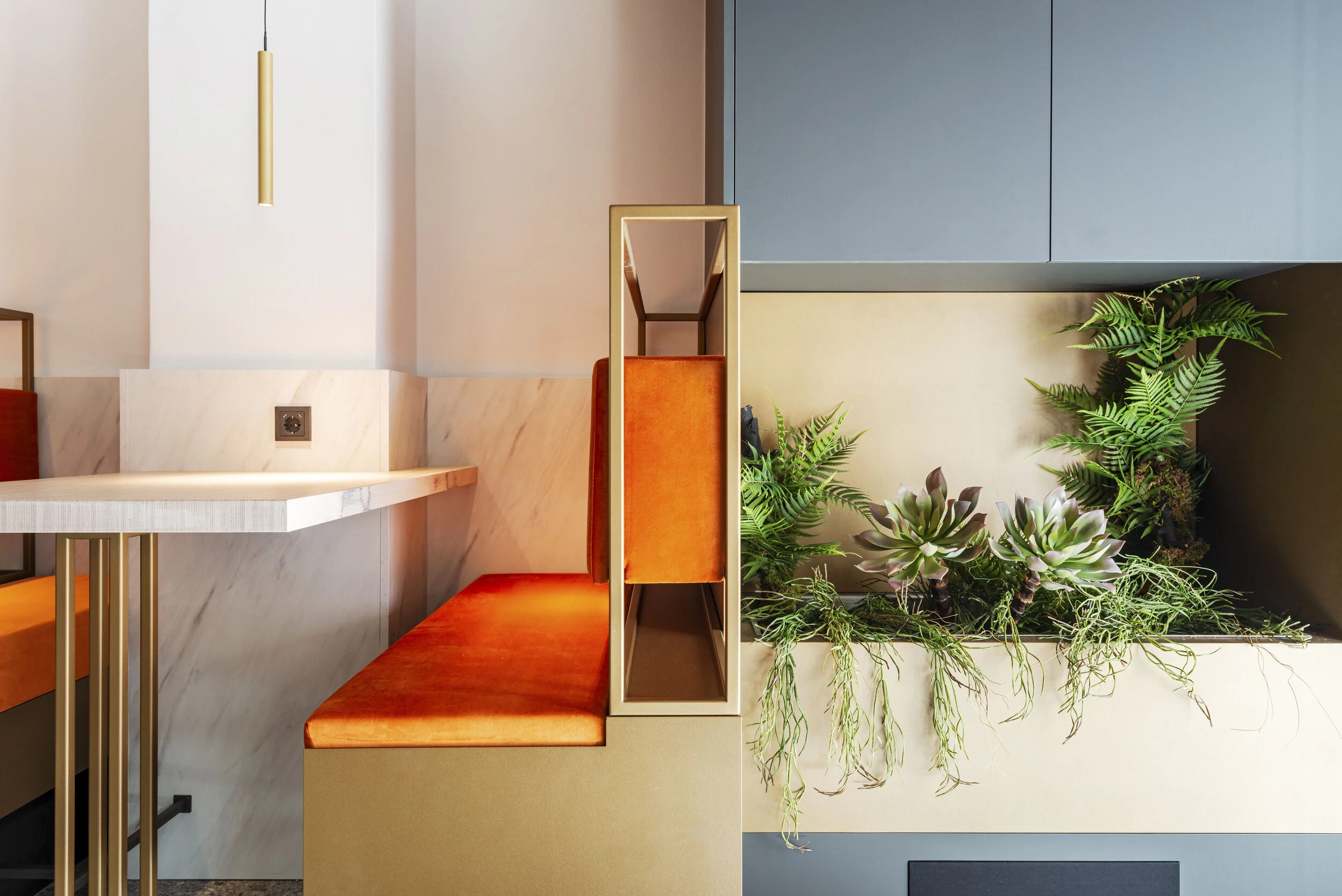 STEURER - INTERIOR LIVING DESIGN