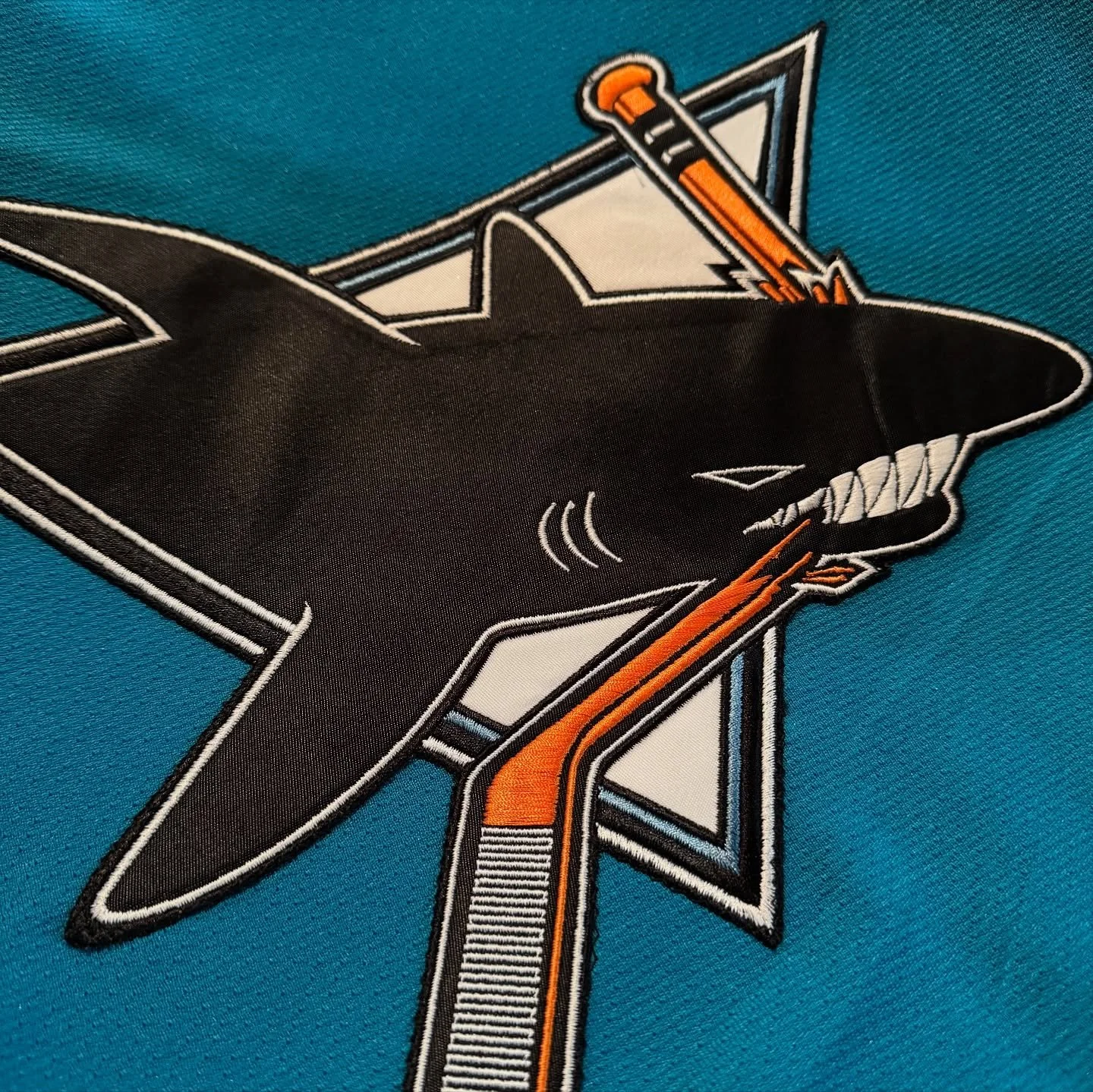 Alternate jerseys for the Humber Valley Sharks. Everything made and sewn in house from the numbers to the crests. Lots of fun working on these. Send a DM or email to get started on your team&rsquo;s next jersey! 
.
.
.
.
.
#customjersey #sewing #toro