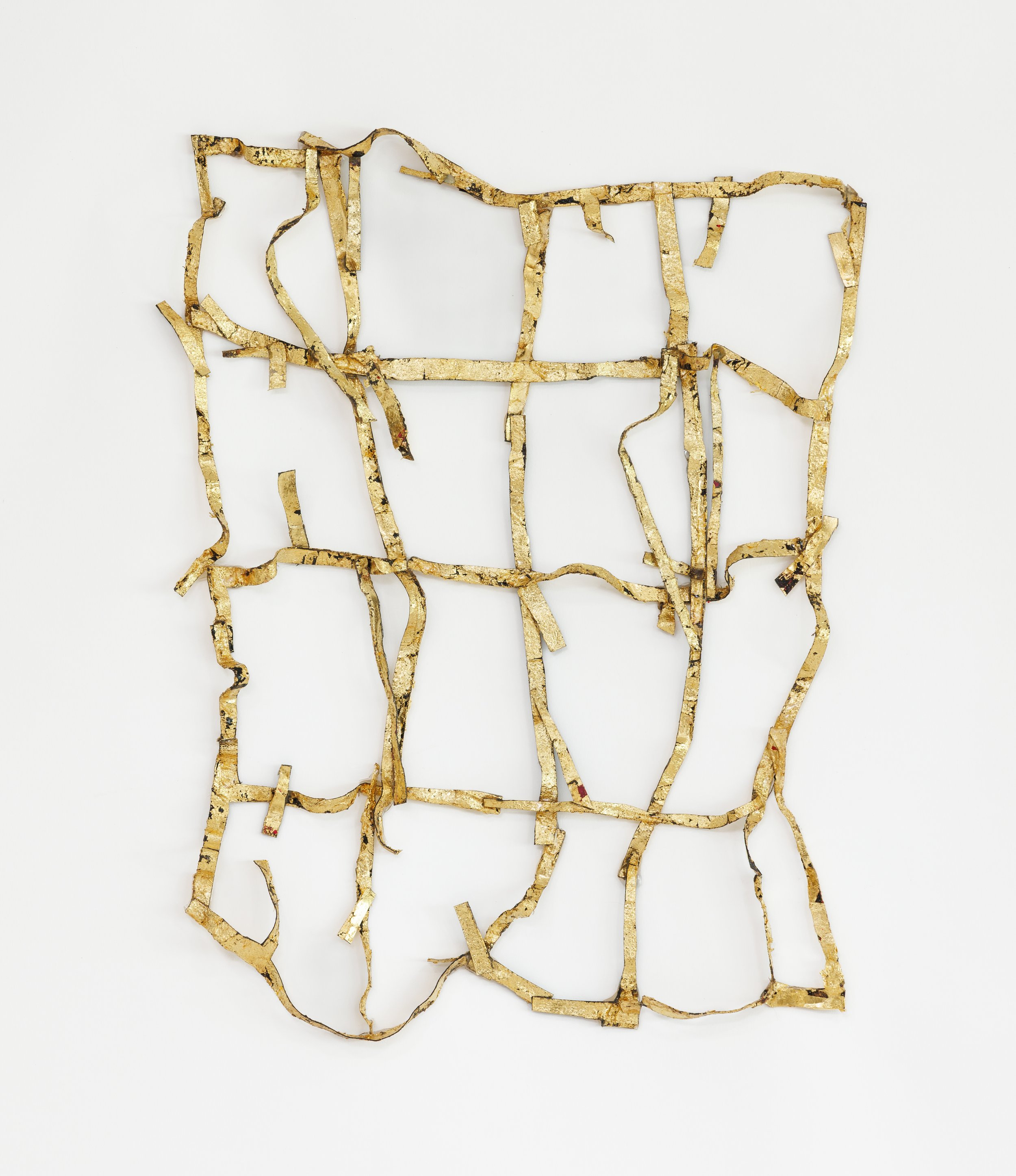Vadis Turner
Windswept Grid , 2025
Curtains, metal leaf, and resin
16 x 12.5 x 1 in (40.6 x 31.8 x 2.5 cm)
IN9477