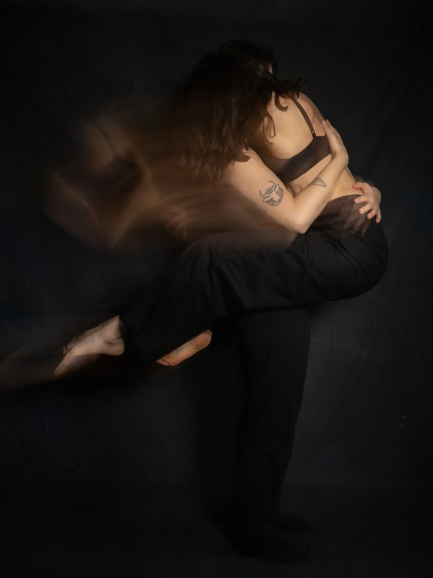 My love language is physical touch. 

📷: @synthesisart1 

#photography #wlw