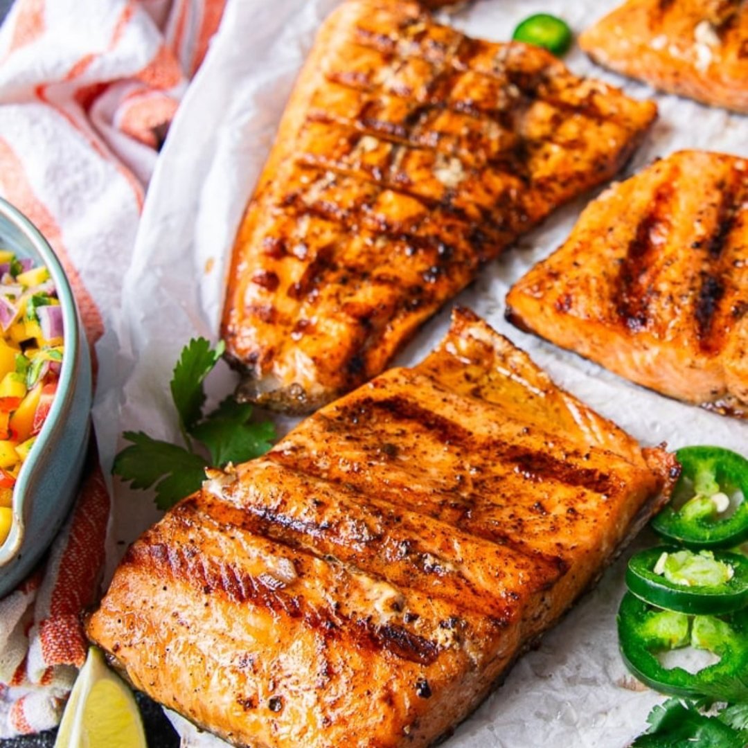 Grilling fish is easier than you might think - and our Catch of the Week 🎣 is the perfect fish to start with! Fresh Steelhead Trout is a delicate, buttery tasting fish that&rsquo;s similar to salmon. It&rsquo;s delicious when baked or pan seared, bu