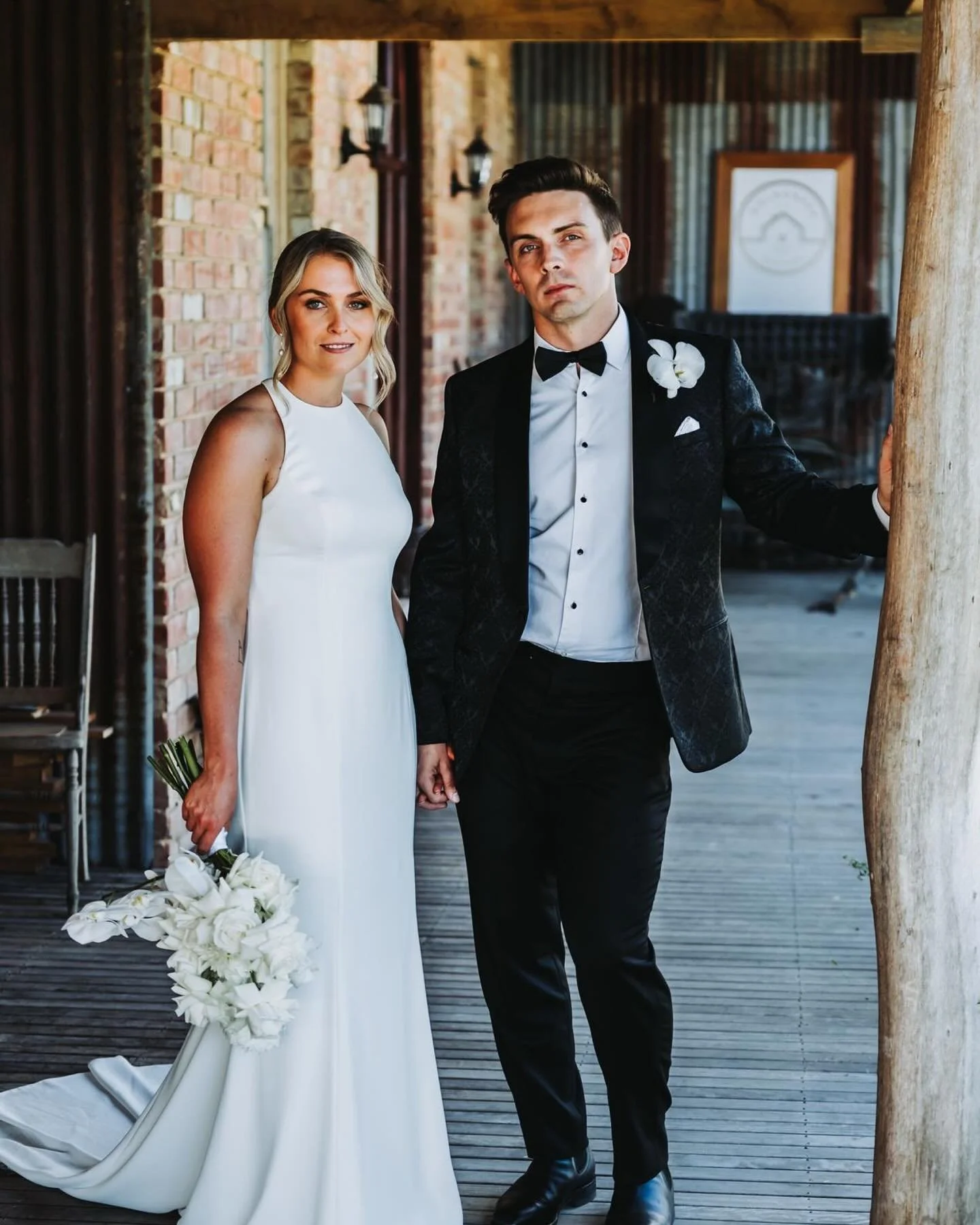 Rikke + James

From natural unfinished timber, to sprawling country sunsets

The team:
@annabrassington + @yourceremonybynicole
@goldcreekstation 
@willcampbellmusic 
@_zabellehair 
@amycapedamakeup 
@joanneflowersofmanuka 
@gfdonutbros 
@sweetmagnol