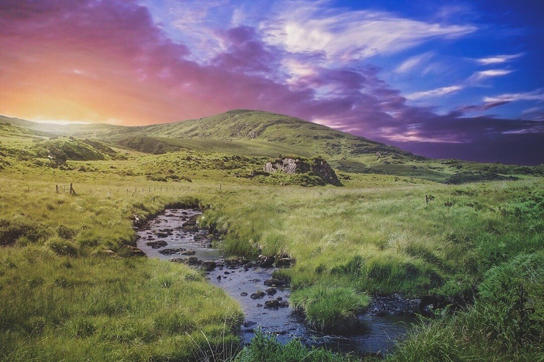 Our favorite day of the week is here and we're ready to explore on a new adventure. What new places are you planning on visiting this weekend? Tell us below!

#explorerer #wanderer #TLPicks #travelingislife #travelnation #discover_earthpix #placesoft
