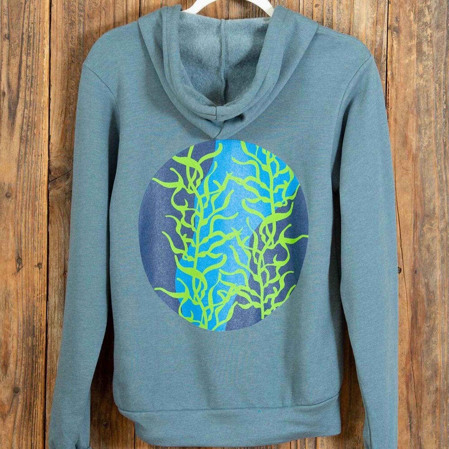 Shop Real Life! Cozy hoodies that make an impact by supporting amazing nonprofits 🌊🦅❤️ 
shop the link in our bio! 

#clothesthatdogood #wearreallife #madebyakid #hoodies #hoodieseason #makeanimpact #santabarbarabusiness