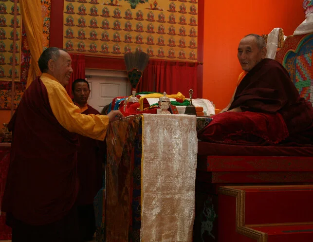 Entrevista a Gyatrul Rimpoché sobre Yangthang Rimpoché (2010) — Yeshe ...