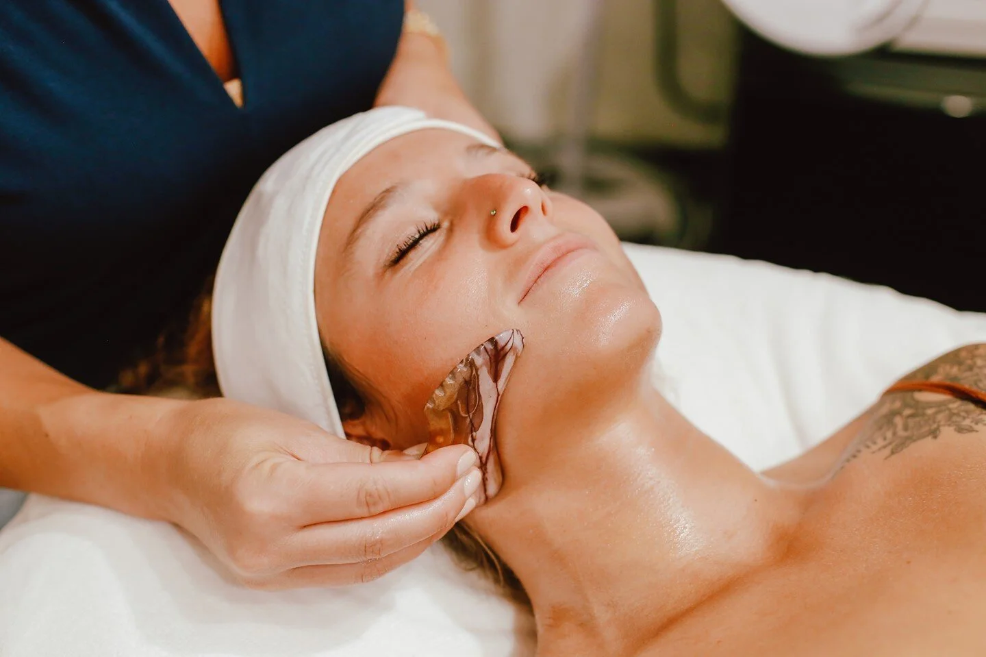 💛ORGANIC GUA SHA💛⁠
⁠
I just received some new Gua Sha tools and I am so excited to use them! This gorgeous tool is made by @ApoterraSkincare in collaboration with @CecilyBraden who I absolutely love. ⁠
⁠
Traditional Gua Sha is a body massage techni