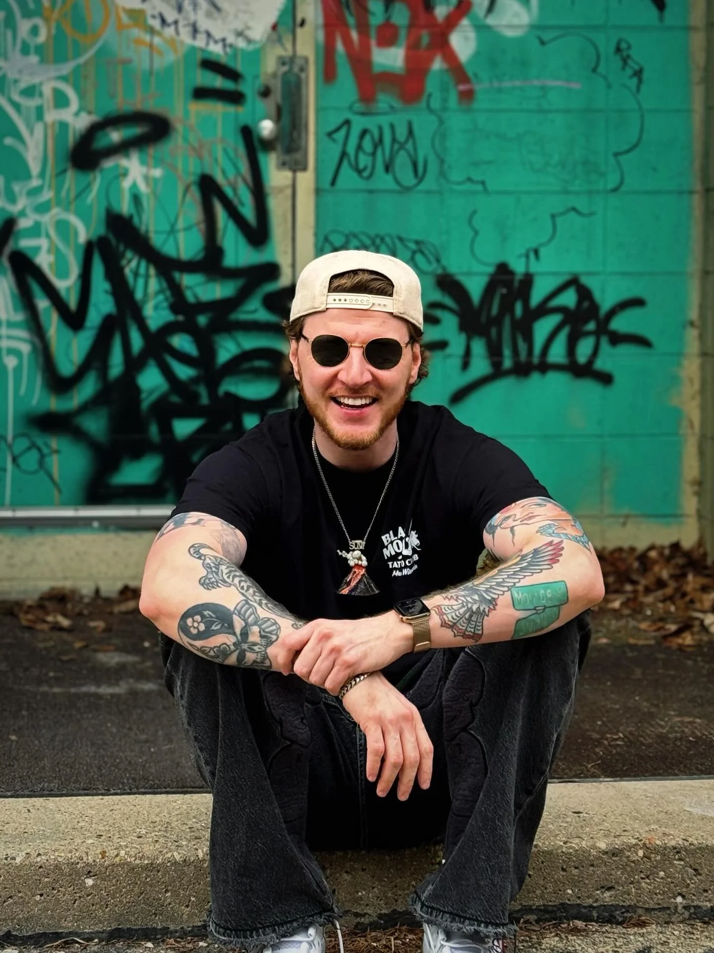 MILWAUKEE!!! 🕹️

04.29 &bull; @xrayarcade

first show in the city. first time at x-ray 🎮

pulling up with @yowkmusic &amp; friends
@aceparkerr, @mattandrusmusic + more

all ages
doors at 6pm. show at 7pm.

tickets in bio 🎫
let&rsquo;s pack this ou