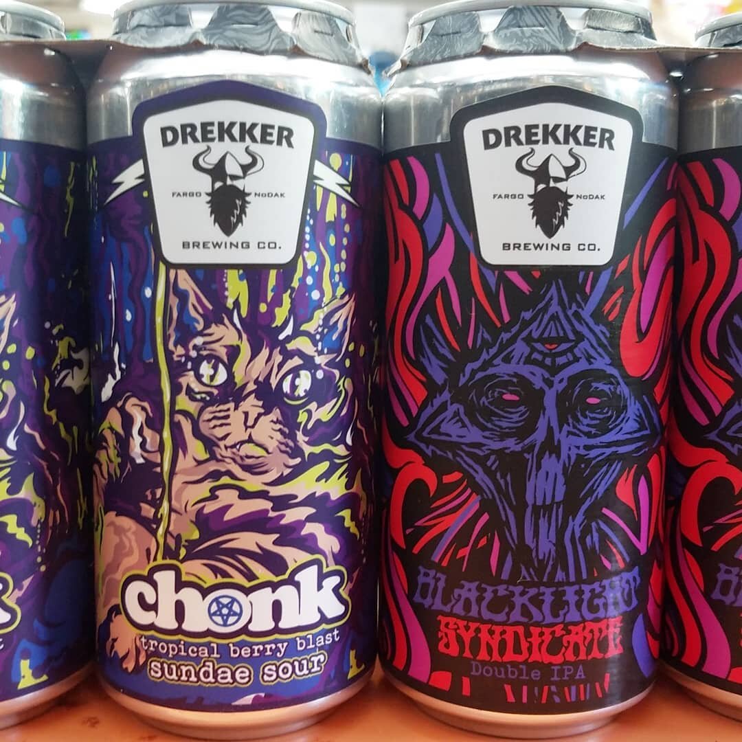 Got your weekend covered! 

@drekkerbrewing 

- CHONK. sundae sour.
- BLACKLIGHT SYNDICATE. hazy dipa.

#haciendabeverage #brea #socal #orangecounty #shoplocal #shopsmall #smallbusiness #supportlocal #craftbeer #beerenthusiast #beerporn