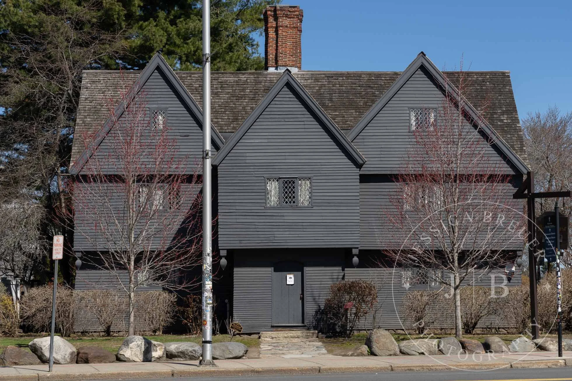Salem2-Web-3.jpg