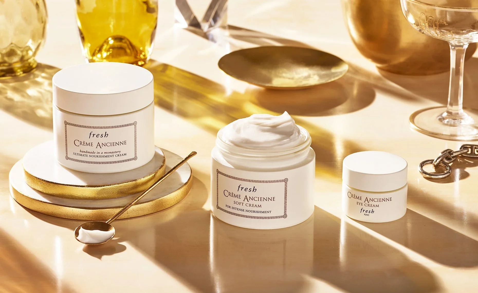 VX_RE_220607_Shot_08_Creme_Ancienne_035+036_COMP-3.webp