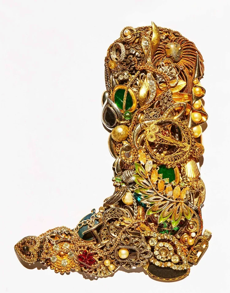 VX_RE_ANTIQUE_JEWELRY_BOOT_2989.webp