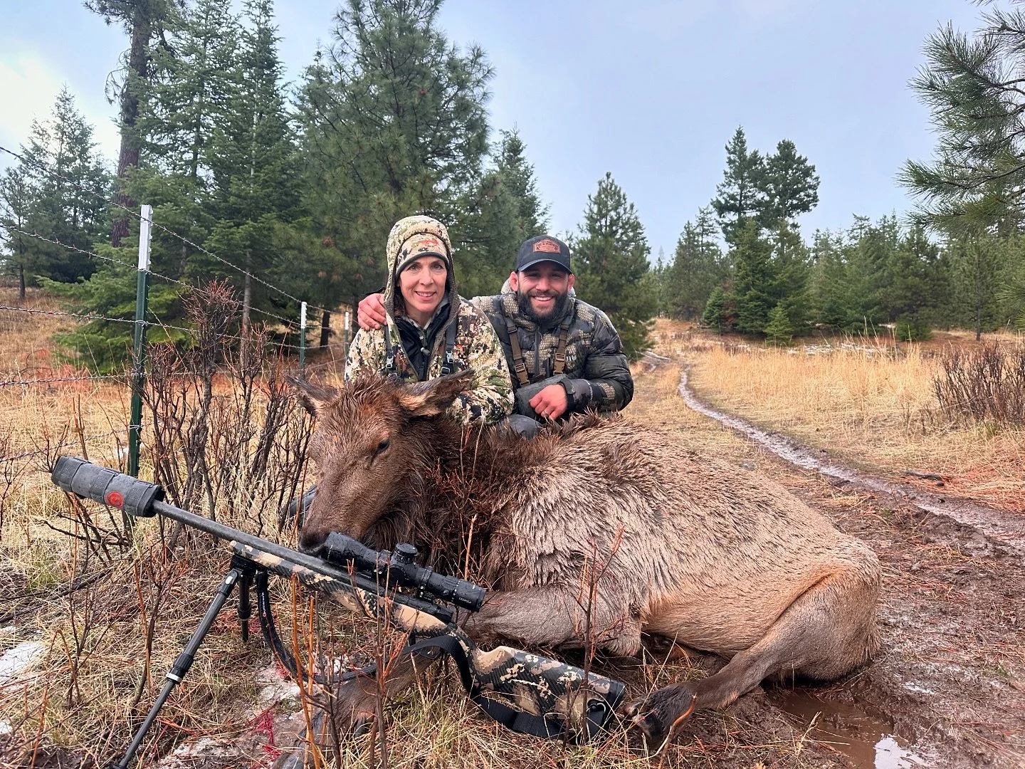 Congrats Jane on your first cow elk! It was a perfect stalk in and unbelievable shooting! 

#oregon #cowelk #academy #longrangeshooting #gunwerks #finzandfeatherz #opalbutteoutfitters