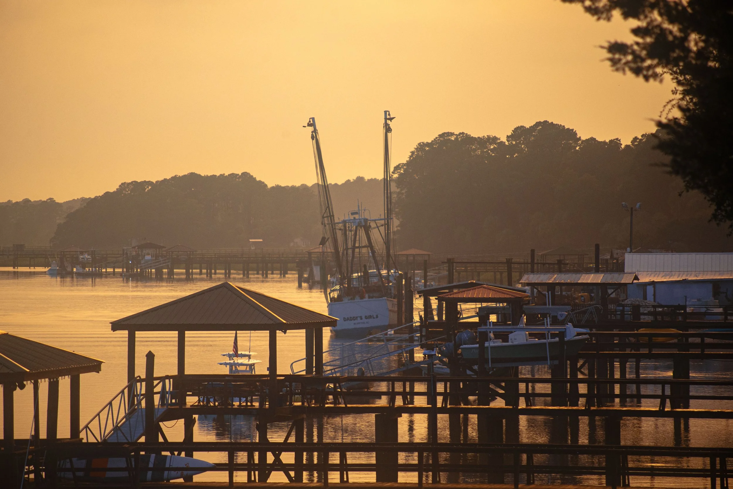 FoggySunsetontheMayRiverBLufftonSC.jpg