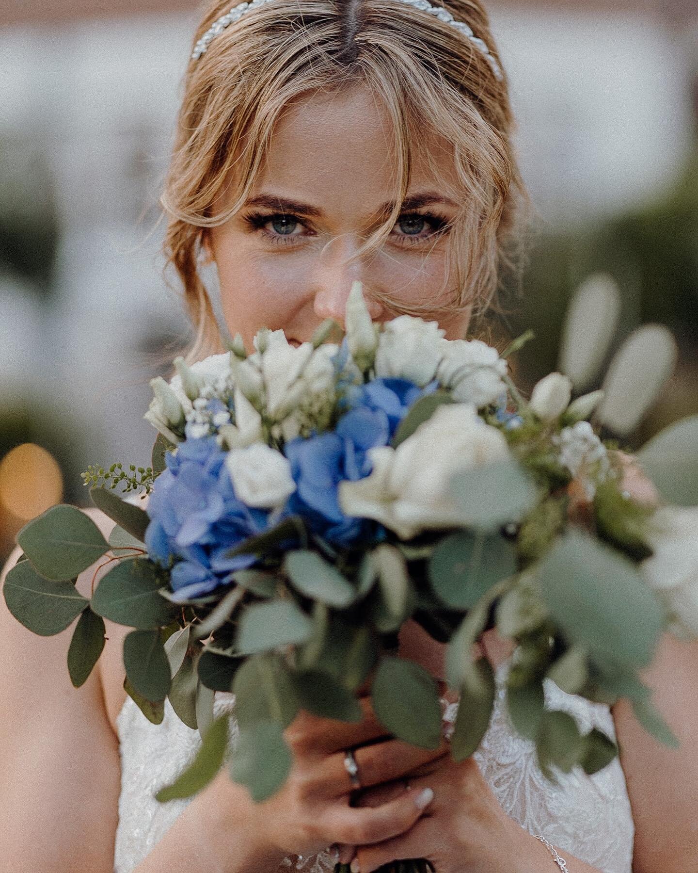 Einfach nur WOW - dieser Blick sagt mehr als 1000 Fotos 😉❤️

#hochzeitsfotografhamburg #hochzeitinhamburg #belovedstories #fotografhamburg #hamburg #theweddinglegends #instabraut #anotherwildstory #hochzeitsfotograf #weddingphotographer #hochzeitsin