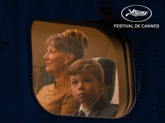 Propeller One-Way Night Coach