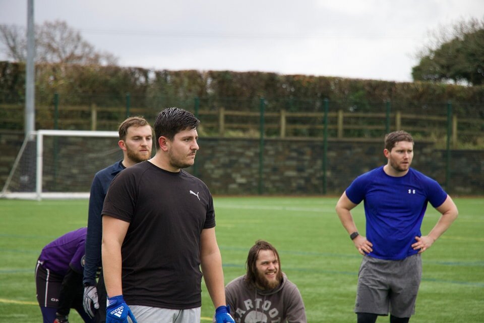 🏈 ROOKIE DAY #1 🏈

This past Sunday, we hosted our first rookie day at Callywith College. There was a great turnout of rookies and returning players, many who have never played before. 

The session involved a variety of drills, all designed to giv