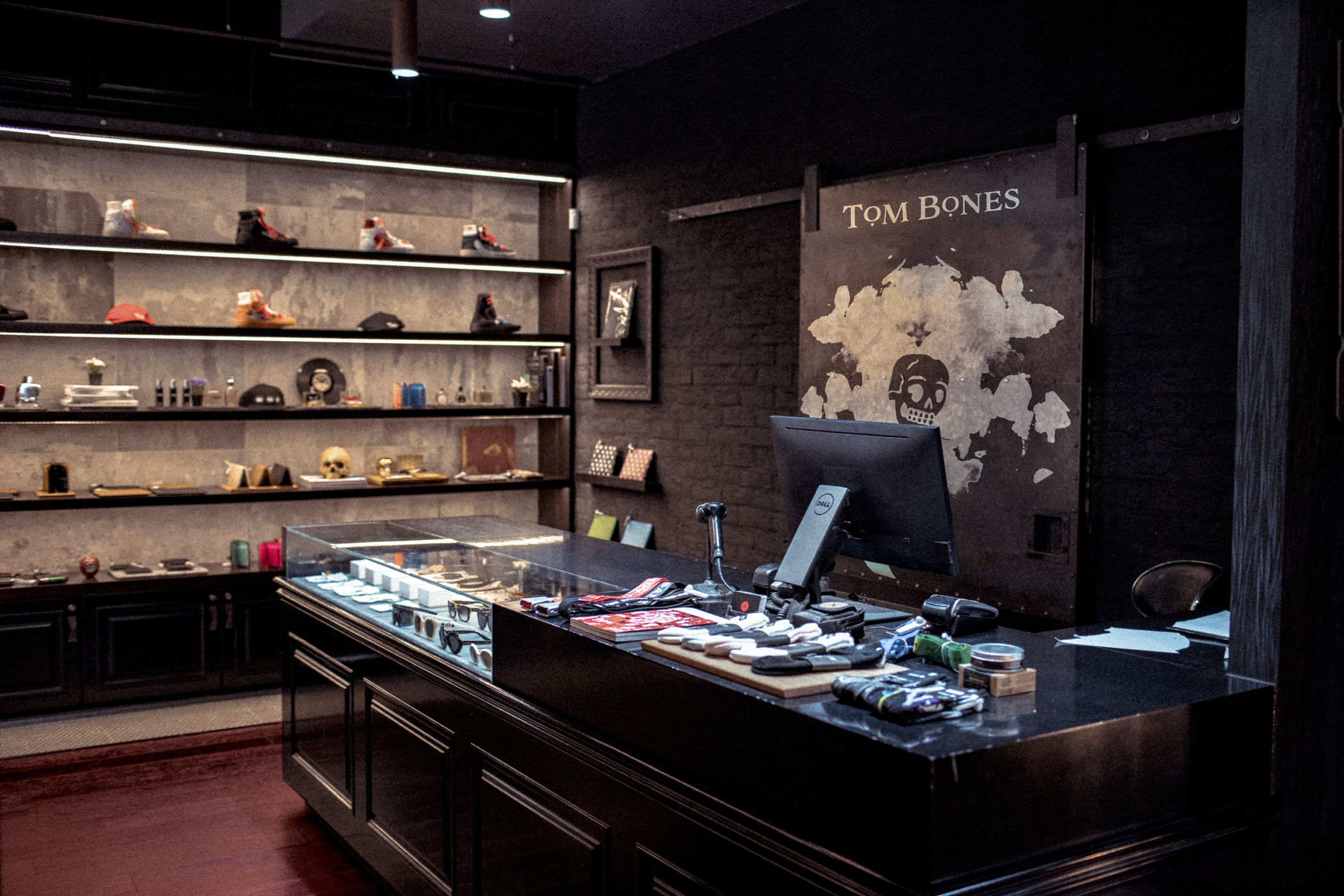 Tom Bones Store 3.png