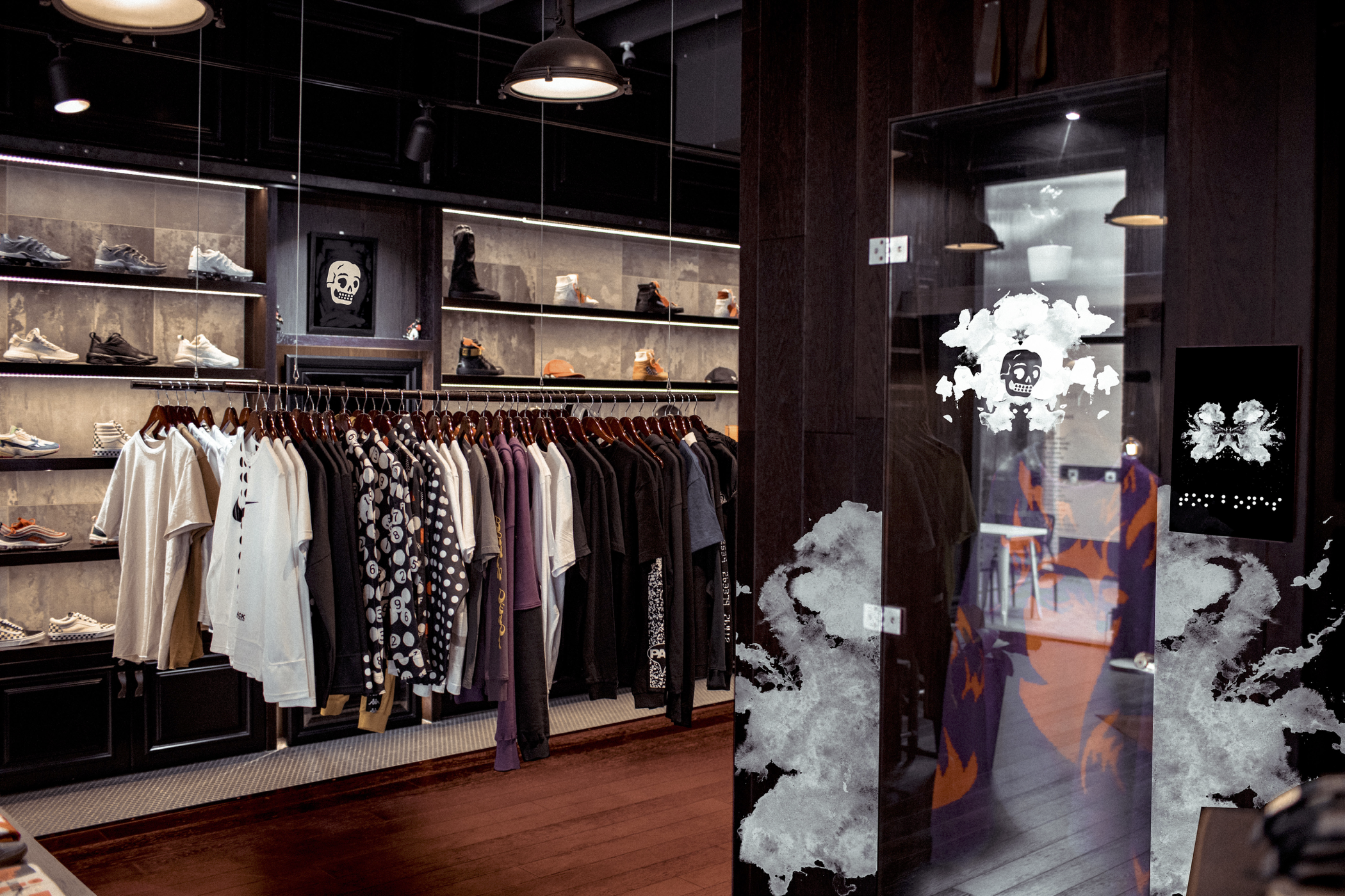 Tom Bones Store 2.png