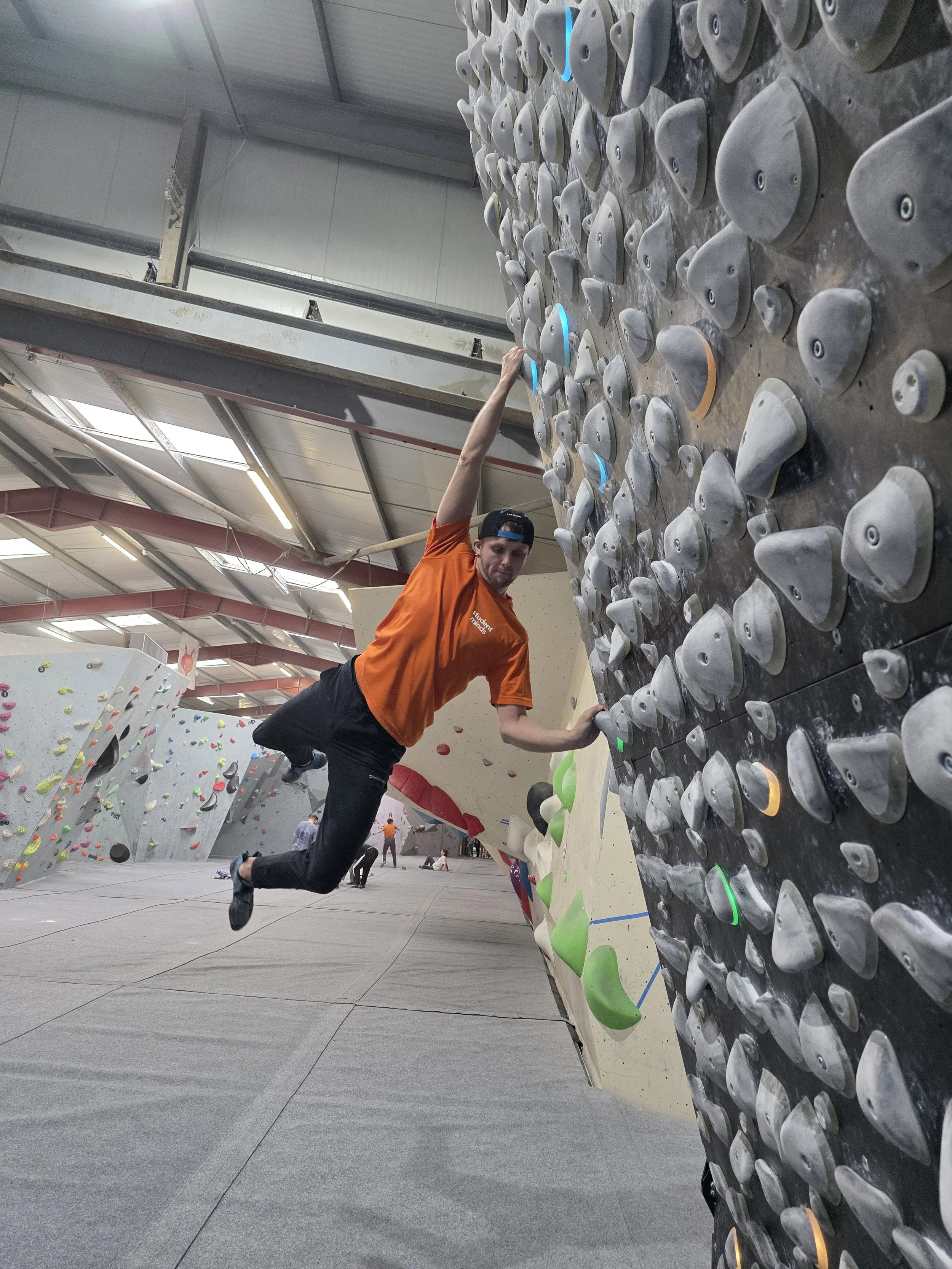 Robbo cutting loose on the Kilter board!