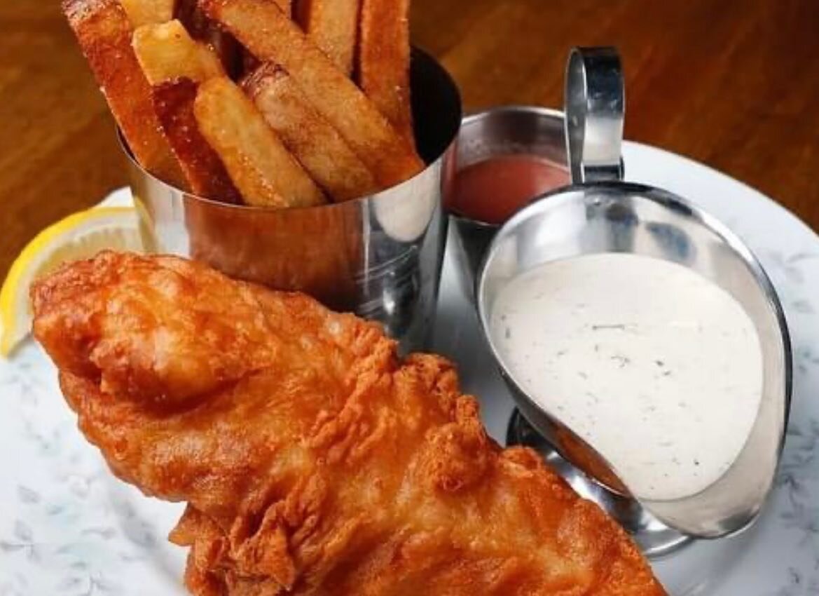 Can&rsquo;t go wrong when you go with a classic 😍 #fishandchips