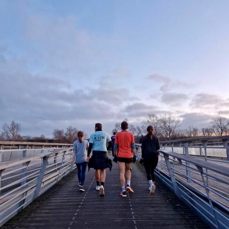 It&rsquo;s that time of the year! Sunrise is back ☀️ on Wednesday runs and KIINfolks know it! Come and join us for the Wednesday run 7am - 7km 🏃🏼&zwj;♂️, at @lepelotoncafe 🤘

&bull;
&bull;
&bull;
#run #running #runner #courseapied #paris #joinus #
