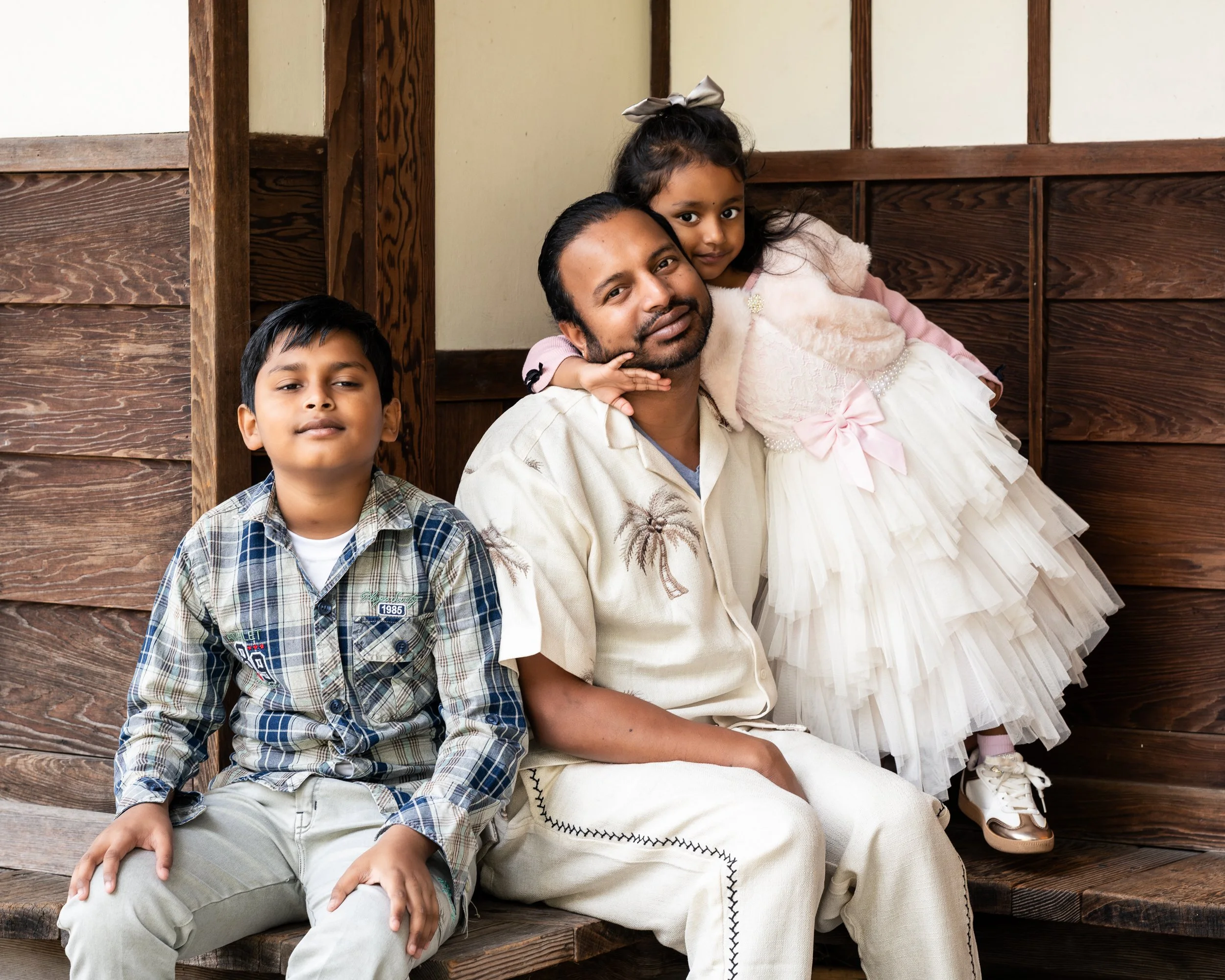 Father and children photographed during Give Light session