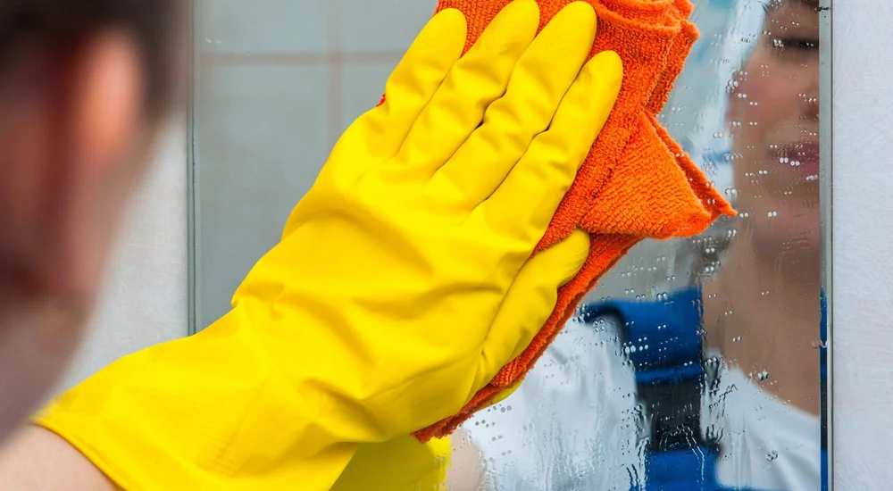 How To Clean a Mirror Like a Pro — Tidy Up Portland!