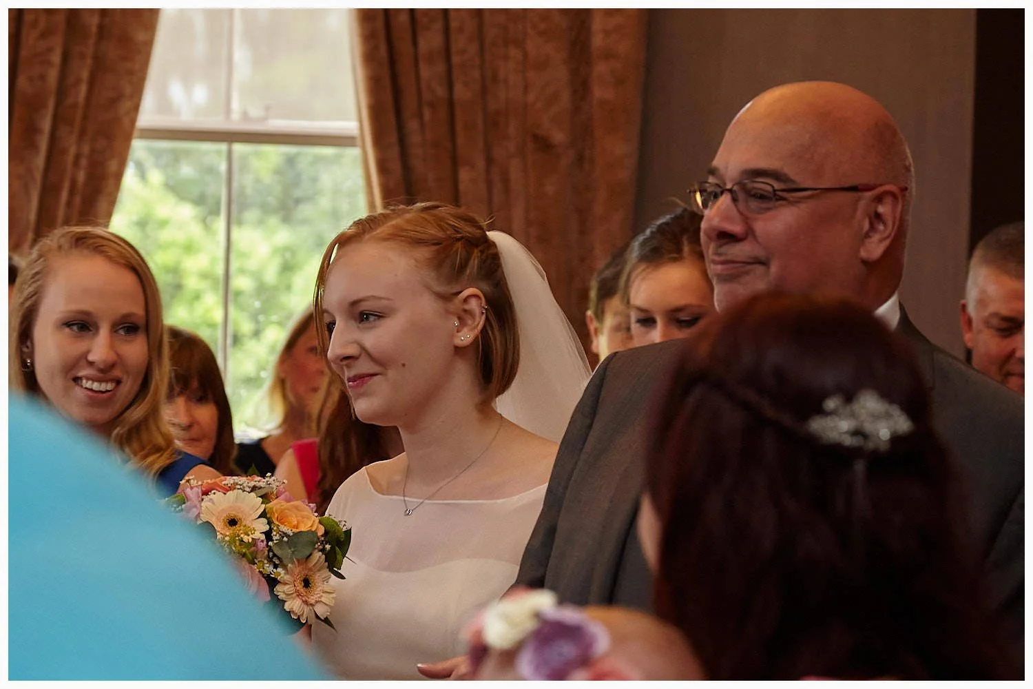 010-Highfield-Park-Heckfield-wedding-photography-009-057-5770-04_admk.jpg