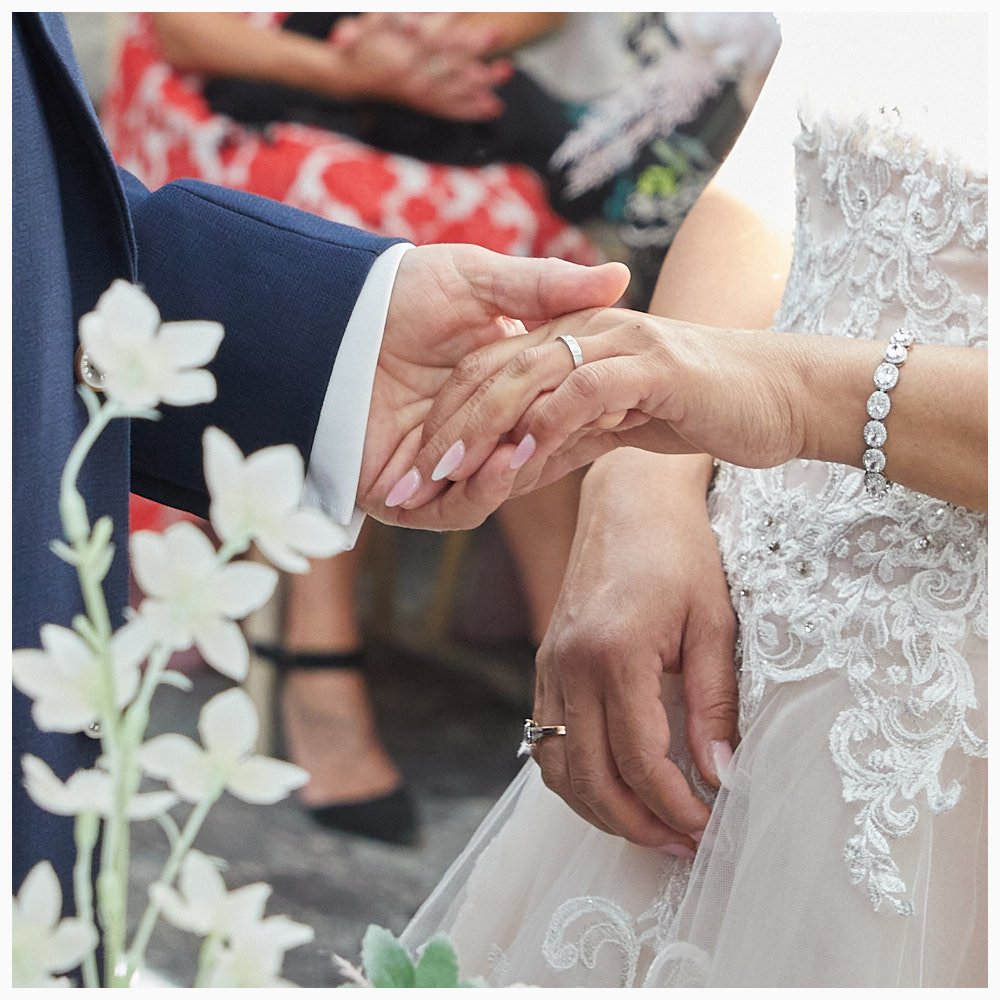 120-Highfield-Park-Heckfield-wedding-photography__130-397A4611-07_tlsw.jpg